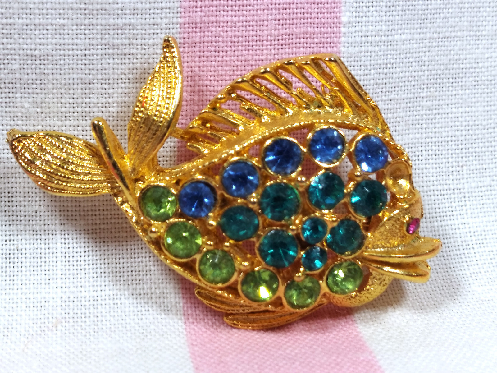 Colorful Mid Century Rhinestone FISH Brooch Pin with Gold Finish & Safety Clasp