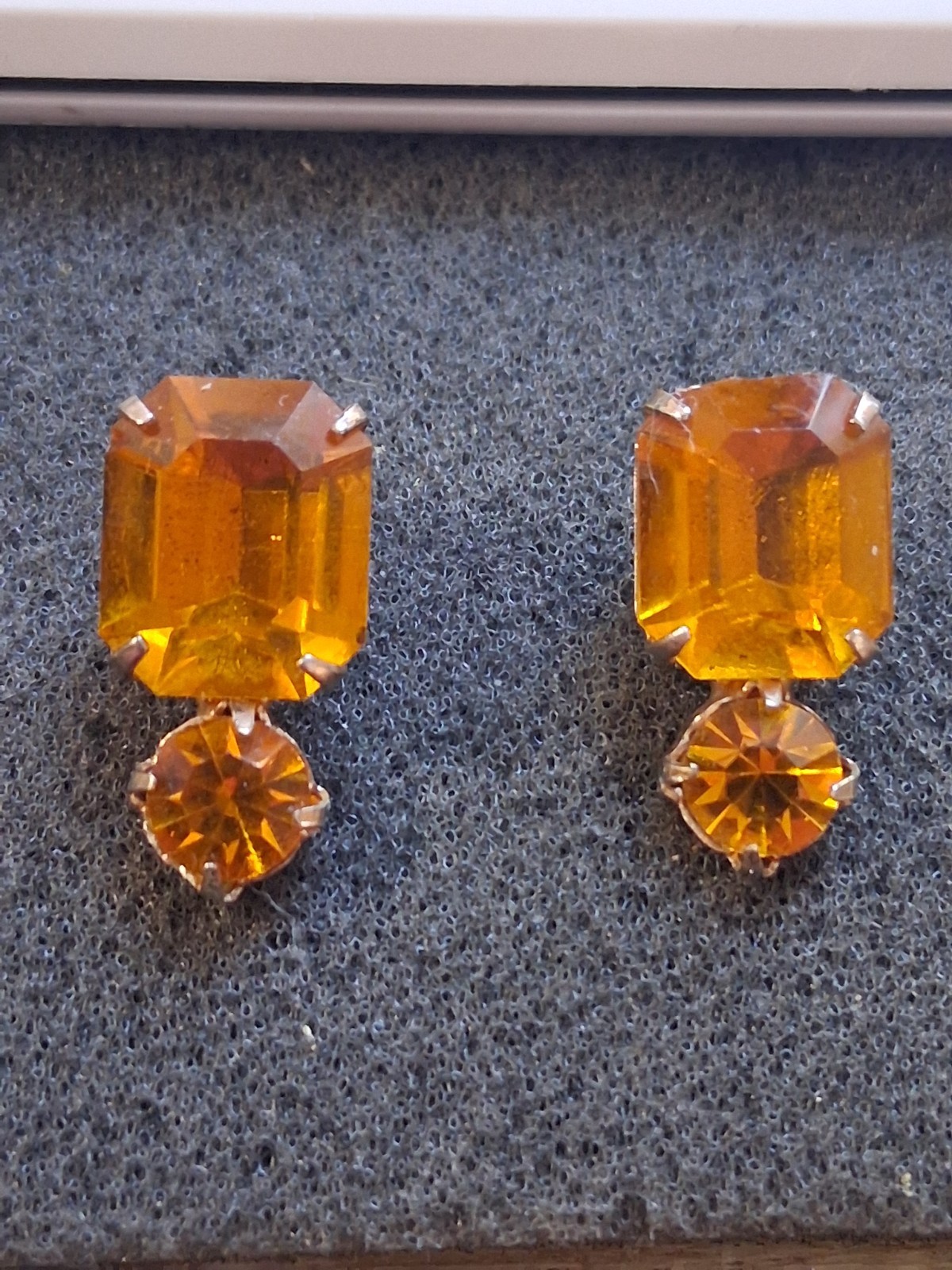 Vintage golden yellow amber color glass emerald & round cut screwback earrings