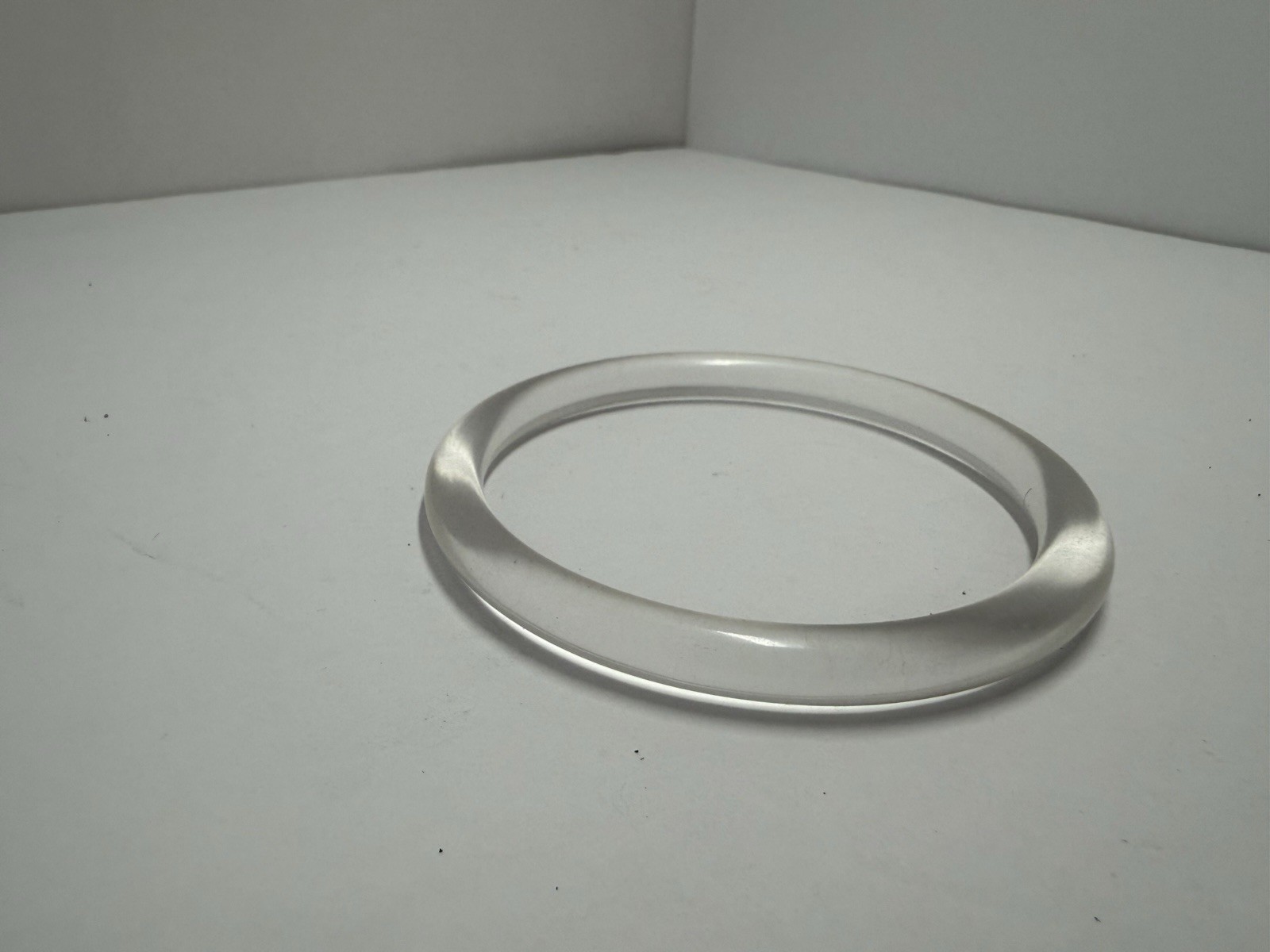Vintage Clear Bangle – Lucite