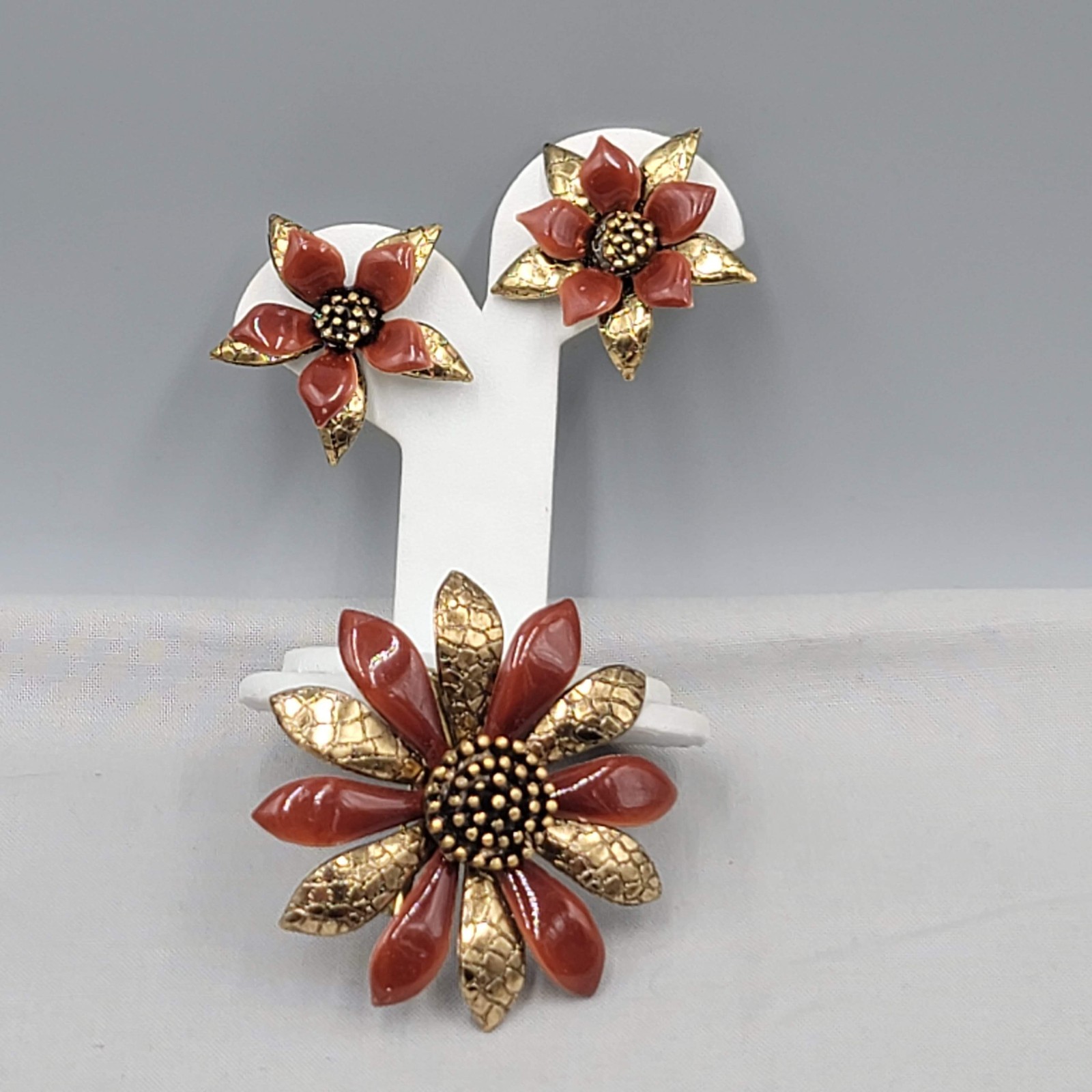 Vintage Red Enamel Flower Brooch and Clip on Earring Set Gold tone Estate