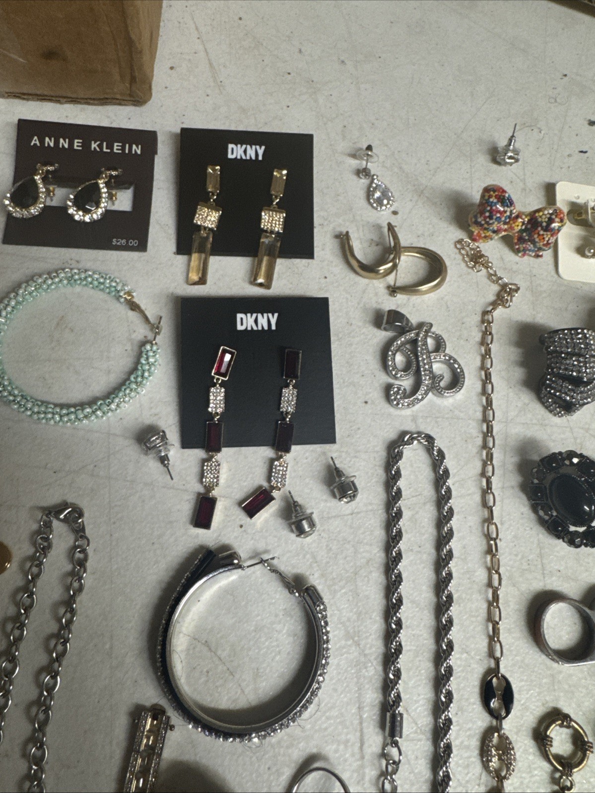 Lot Of Mix Vintage JEWERLY #8