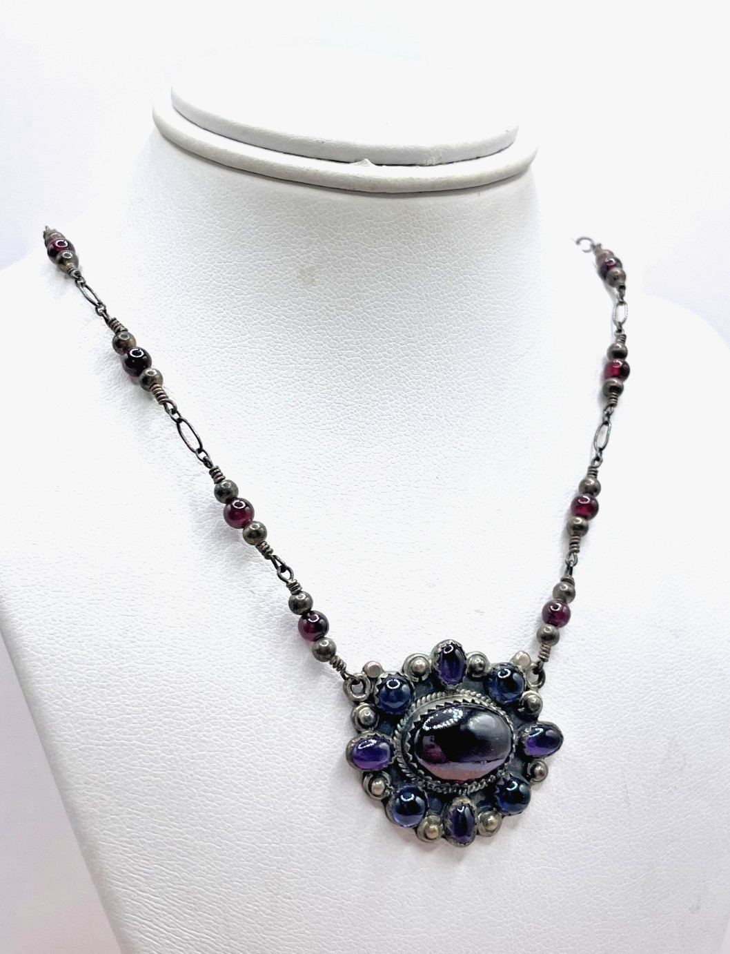 VTG Garnet & Amethyst cabochon Sterling Silver pendant bead chain necklace 12g