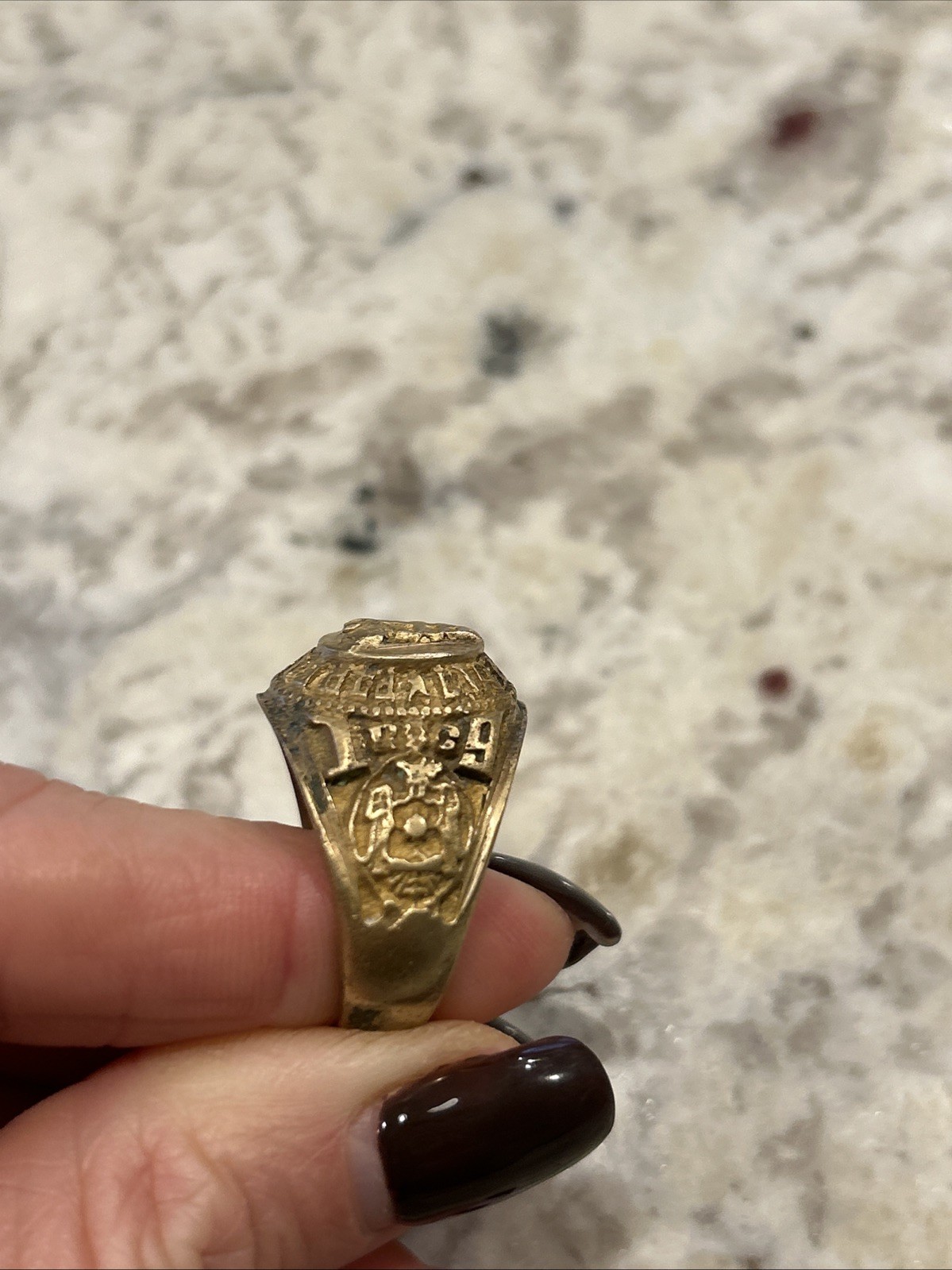 Vintage Class Ring Far Eastern University 1971 Medical School Size 9.5, 12 Grams