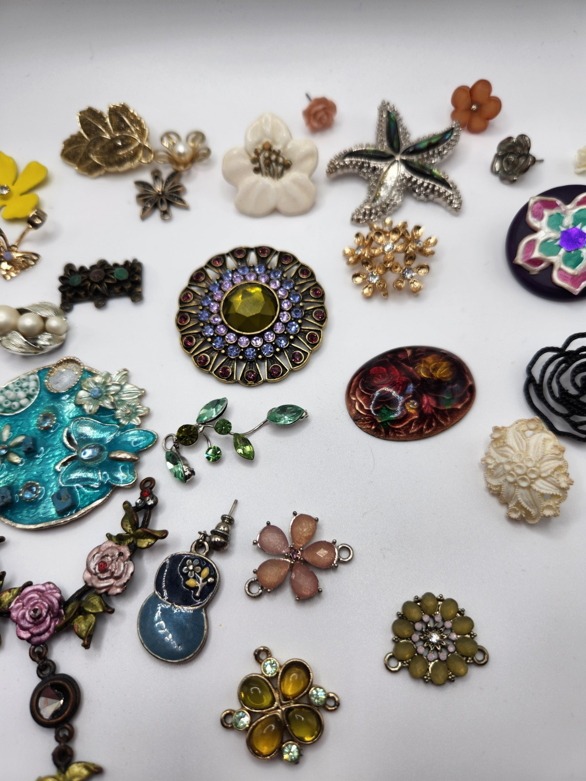 Flower Craft Jewelry Pieces Junk Drawer 30 Different Pieces