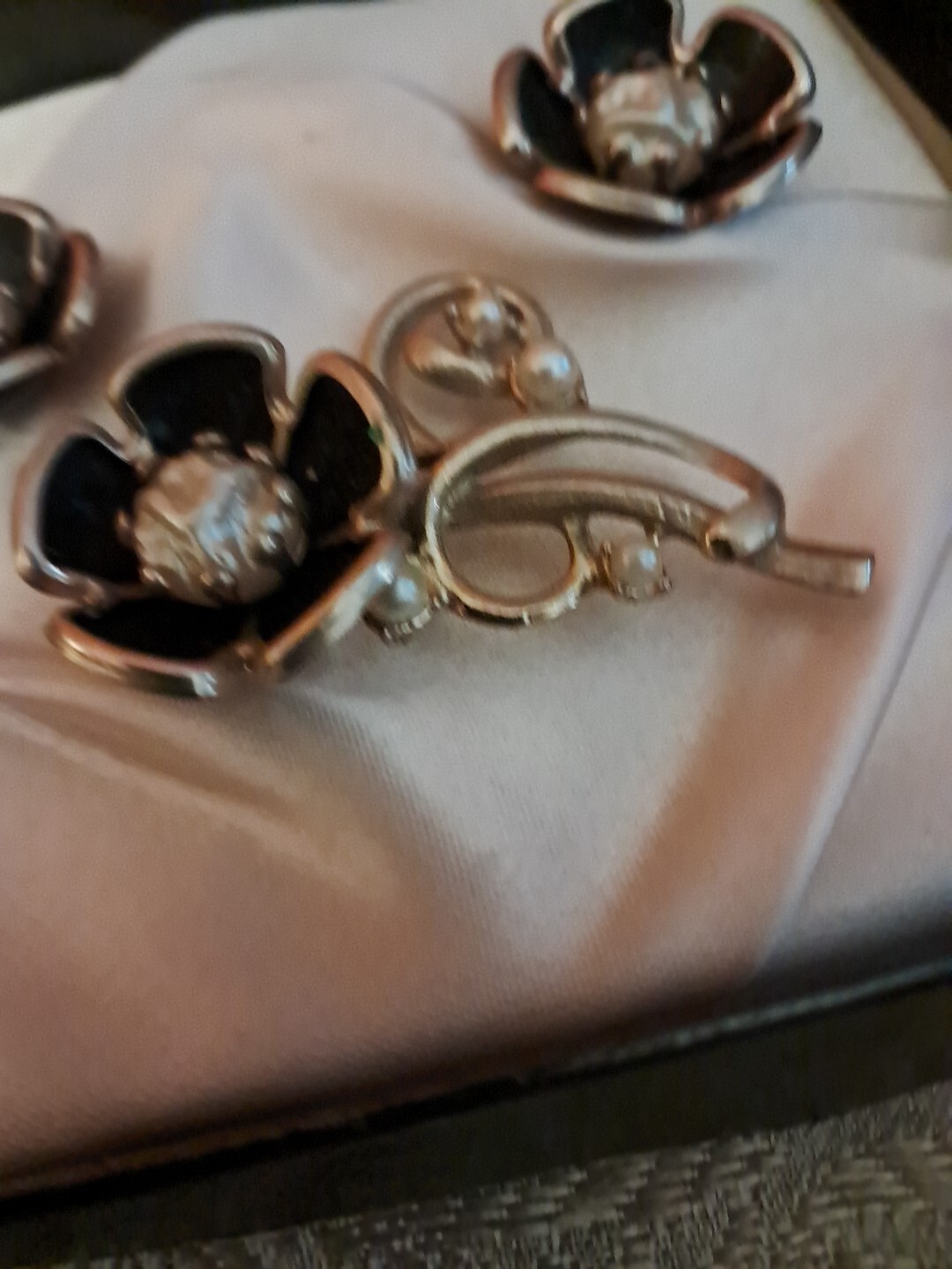 Vintage~ 1960’s Danielle Creations~ Earrings & Brooch~ Enamel & Faux Pearl~ Box