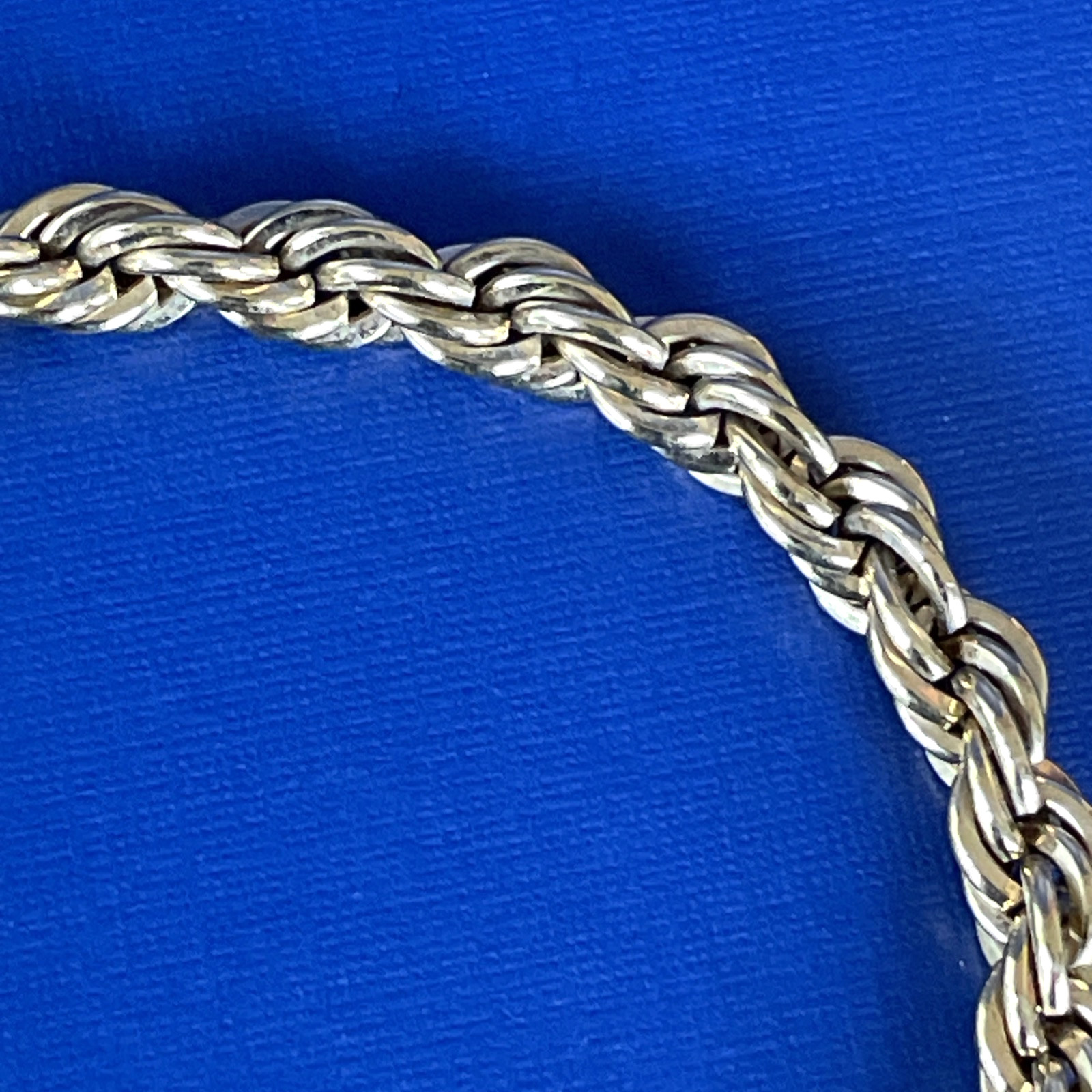 Vintage Monet Gold Tone Rope Chain Sister Clasp Bracelet 7”