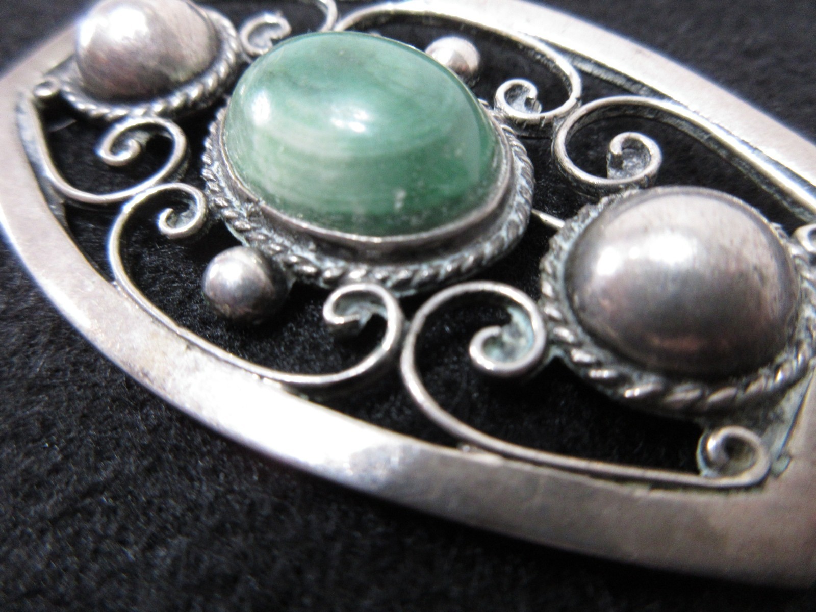 Antique Sterling Silver & Green Cabochon Stone Brooch Mexico Intaglio 980 NICE