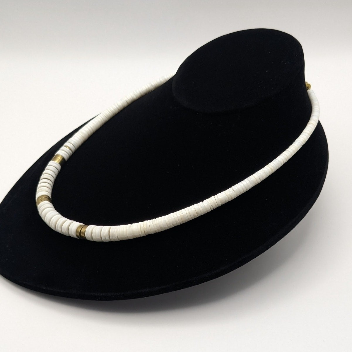 Vintage Heishi Shell and Brass Metal Spacers Graduated Beaded Necklace 18.25in