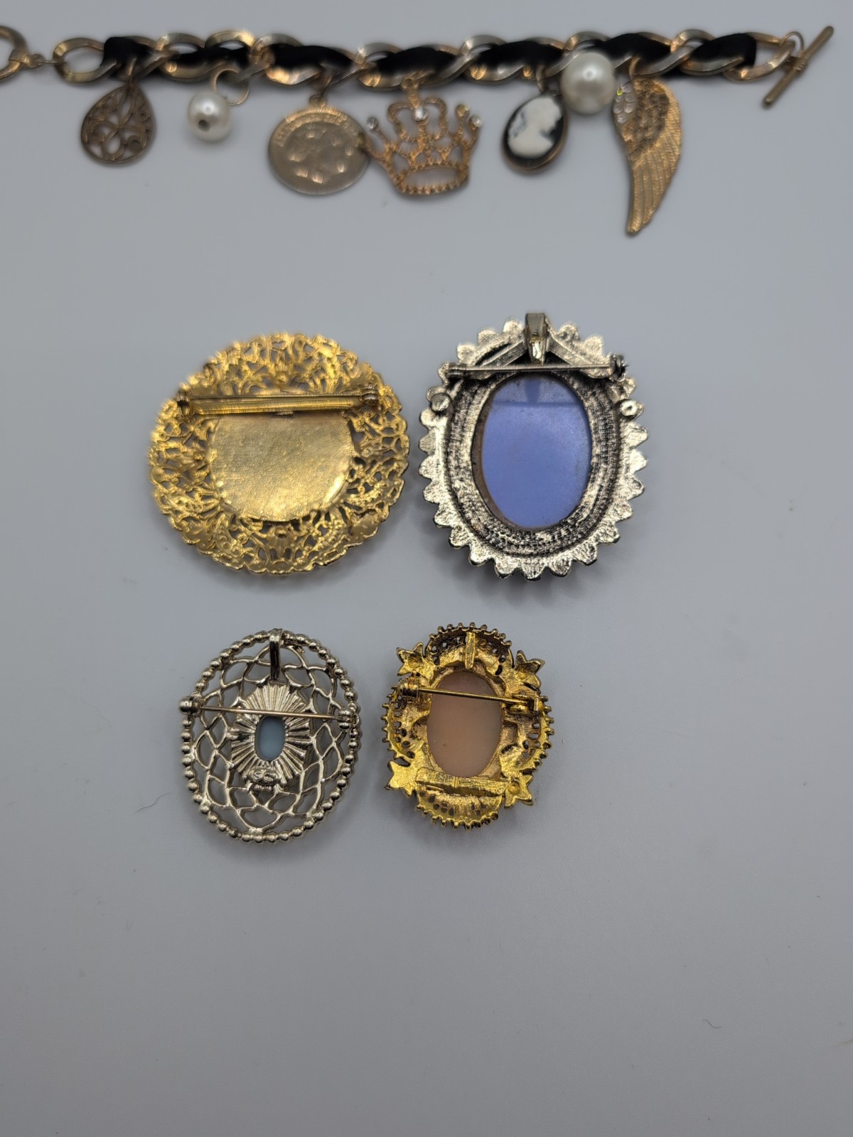 Vintage Cameo Brooch & Bracelet Lot Of 5 Different Styles & Colors