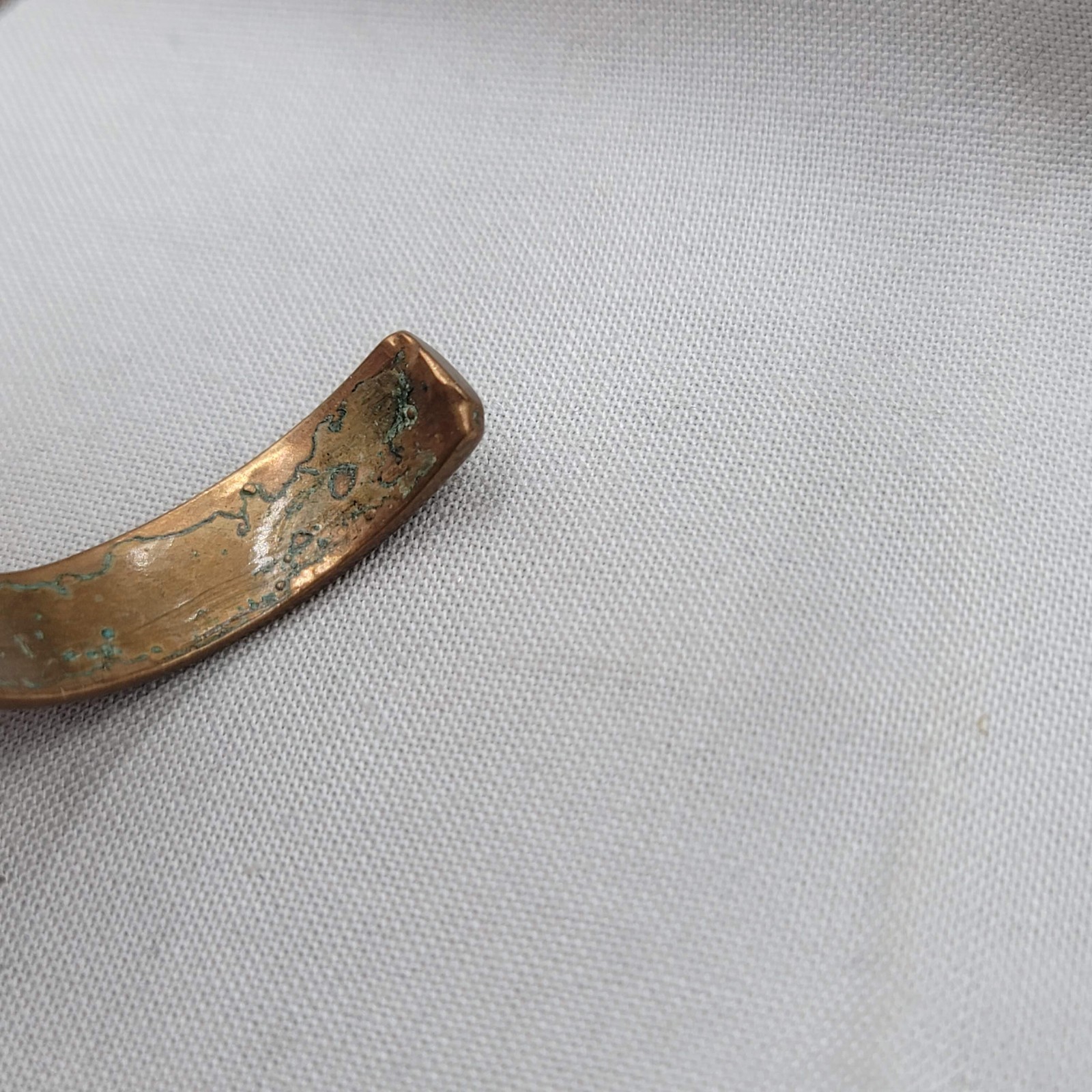 Vintage Turquoise Shell Inlay Brass Cuff Bracelet SMALL 6″
