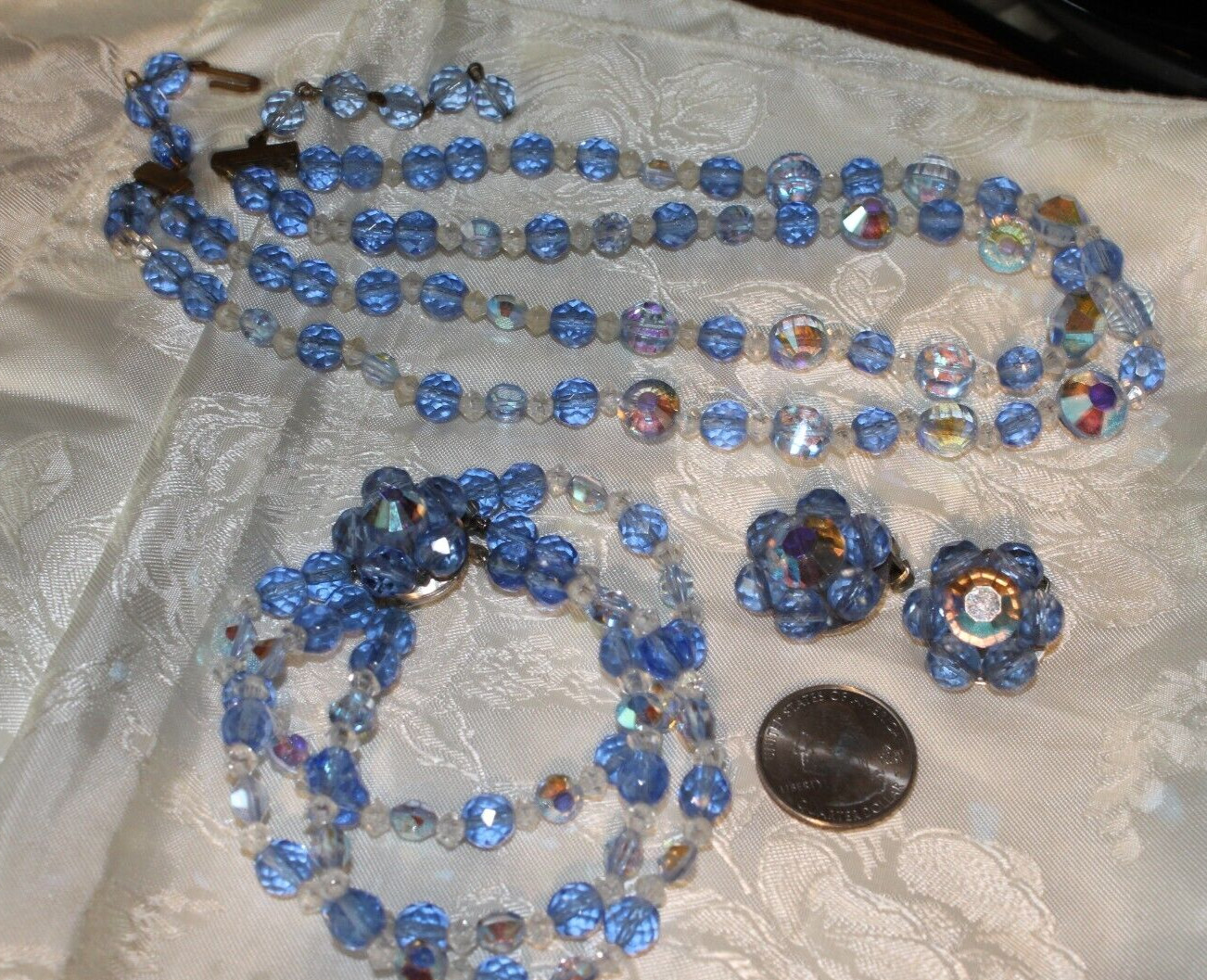 VTG AB BLUE 2 STRAND FACTED GLASS BEAD NECKLACE, BRACLET&CLUSTER CLIPS