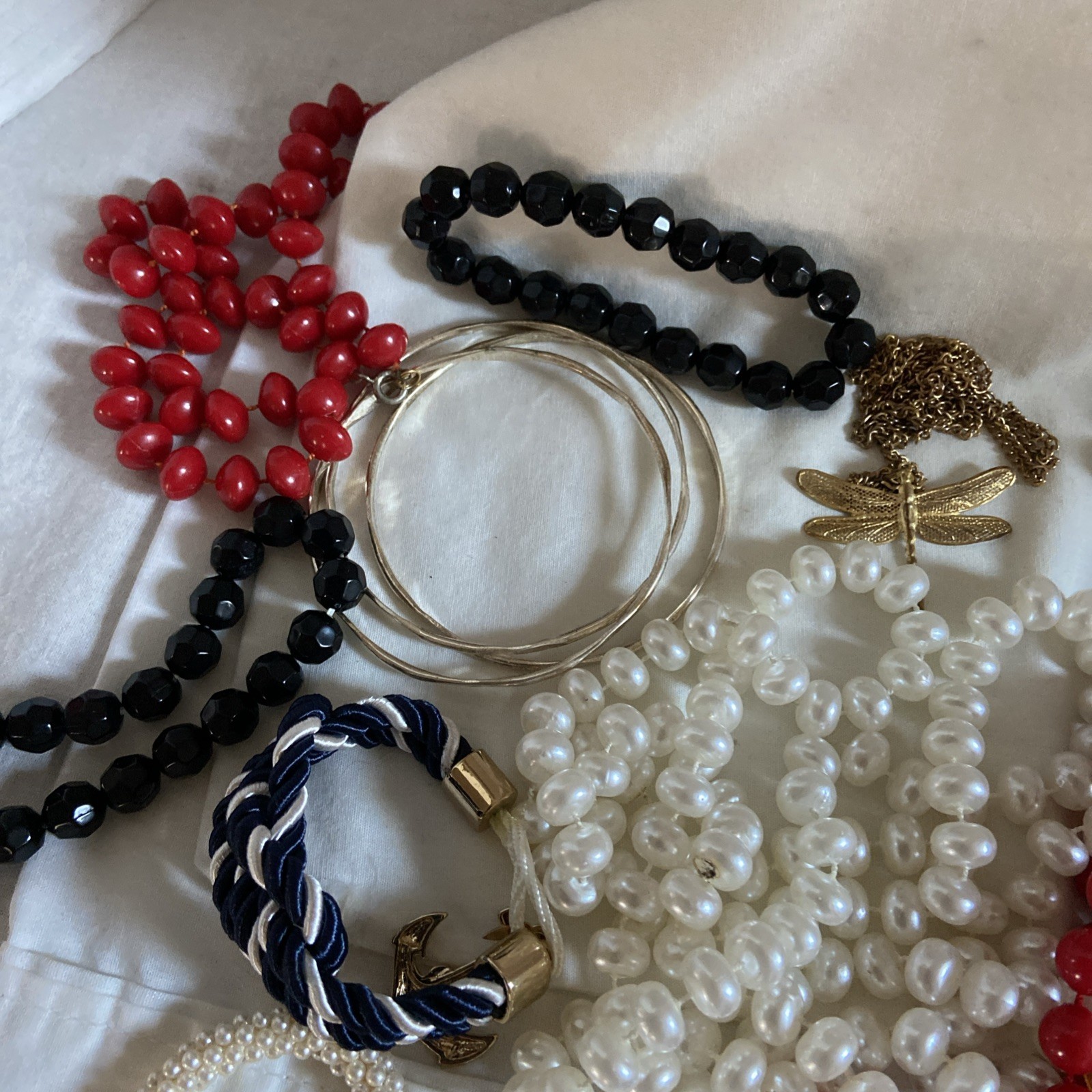Costume Jewelry Lot Necklaces Pin Hair Clip. Almost 2 lbs. PreOwned
