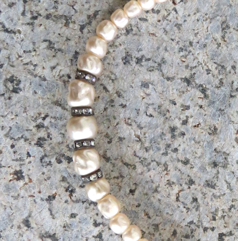 Vintage Japan Signed Faux Pearl Necklace Fish Hook Clasp Choker 15″ w rhinestone