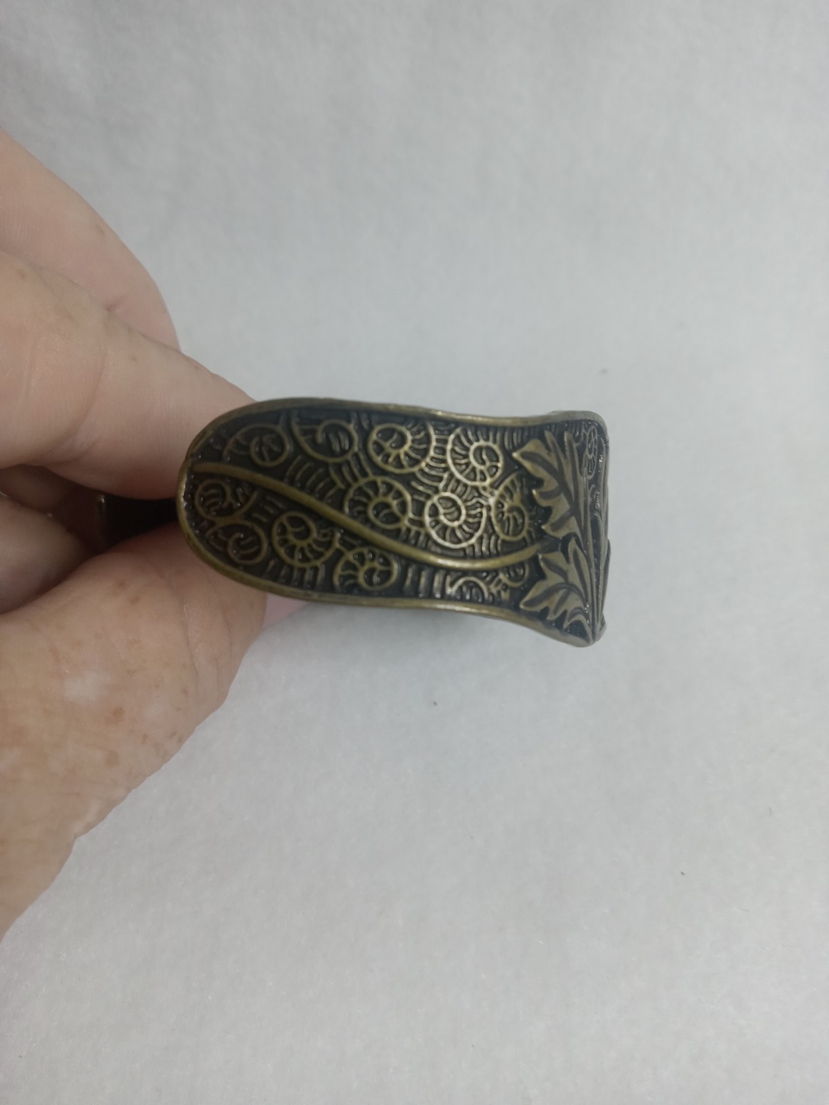 Vintage Brass Cuff Bracelet Embossed Daisy Floral Stamped Statement Bangle Gift