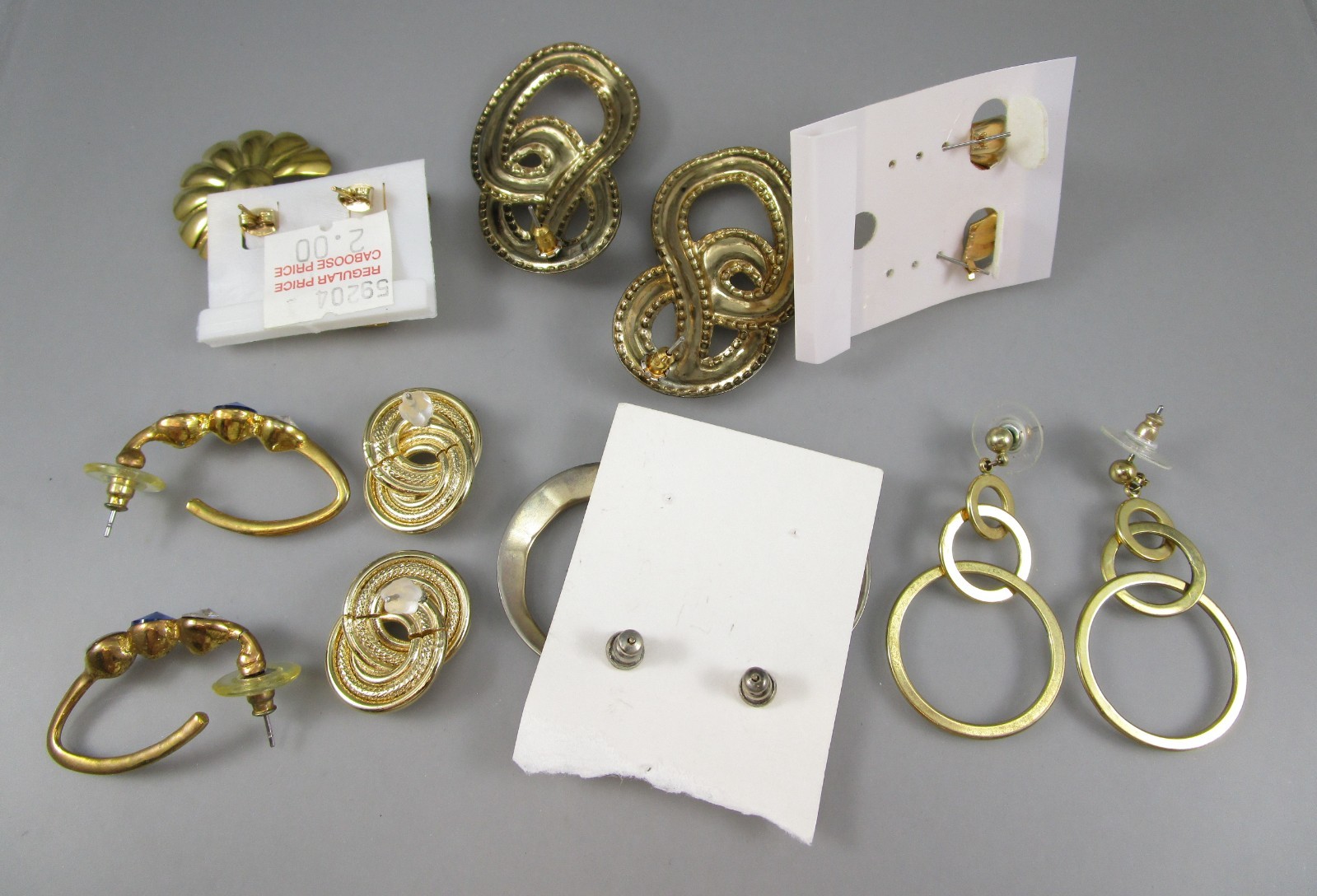 Vtg Mod Retro Varying Colors & Multi Styles LOT of 7 Post Pierced Earrings 151R