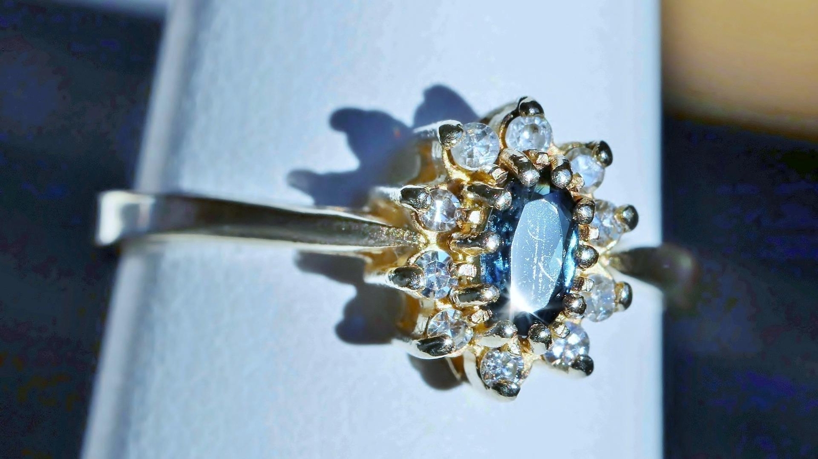 14k yellow gold size 5.75 ring 0.35ct natural, treated sapphire diamond 1.83gr