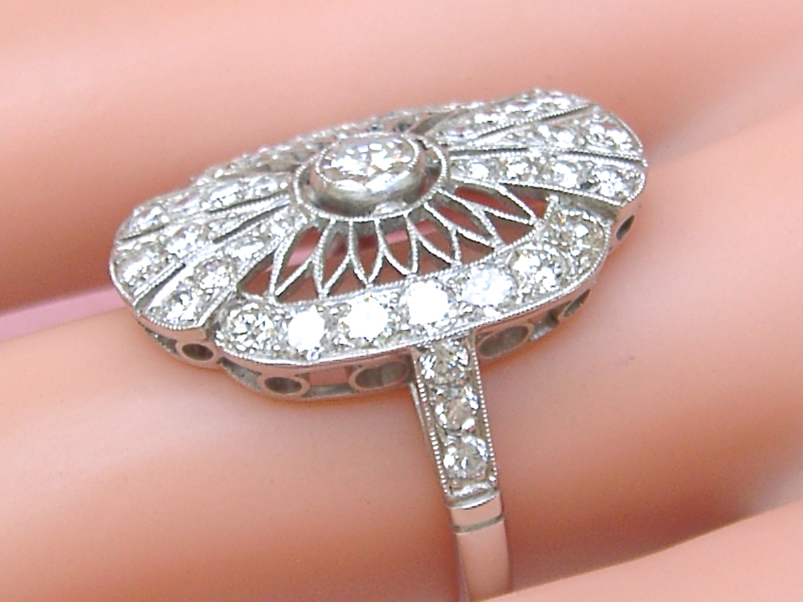 ESTATE ART DECO 1.9ctw BRILLIANT DIAMOND PLATINUM FANCY COCKTAIL RIGHT-HAND RING