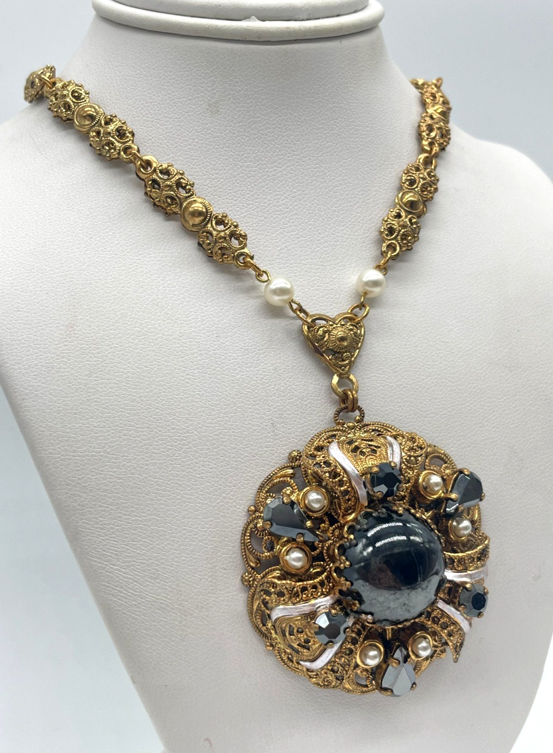 VTG W. Germany Ornate Hematite Glass Cabochon Gold tone brass filigree necklace