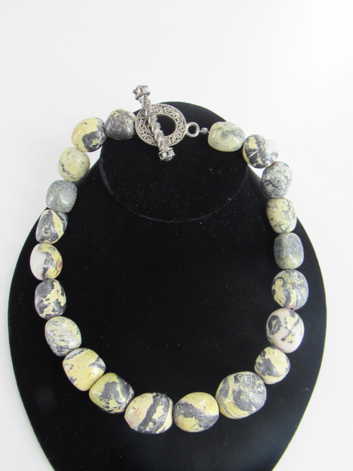 Vintage Necklace Graduated Natural Stone Yellow Gray Earthy Bohemian Boho 17″