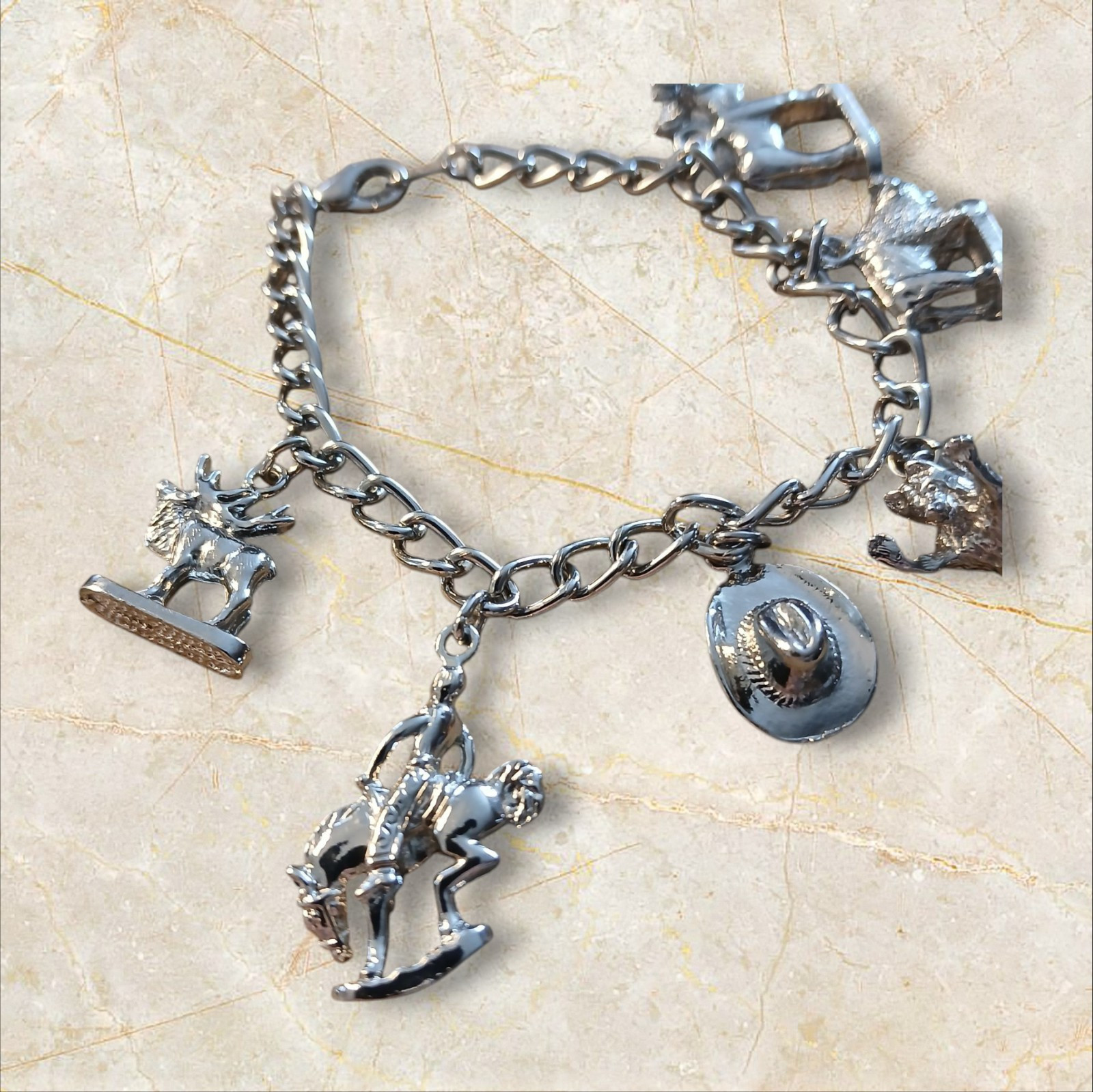 Charm Bracelet Silvertone Western Bronco Rider Moose Bison Cowboy Hat Bear