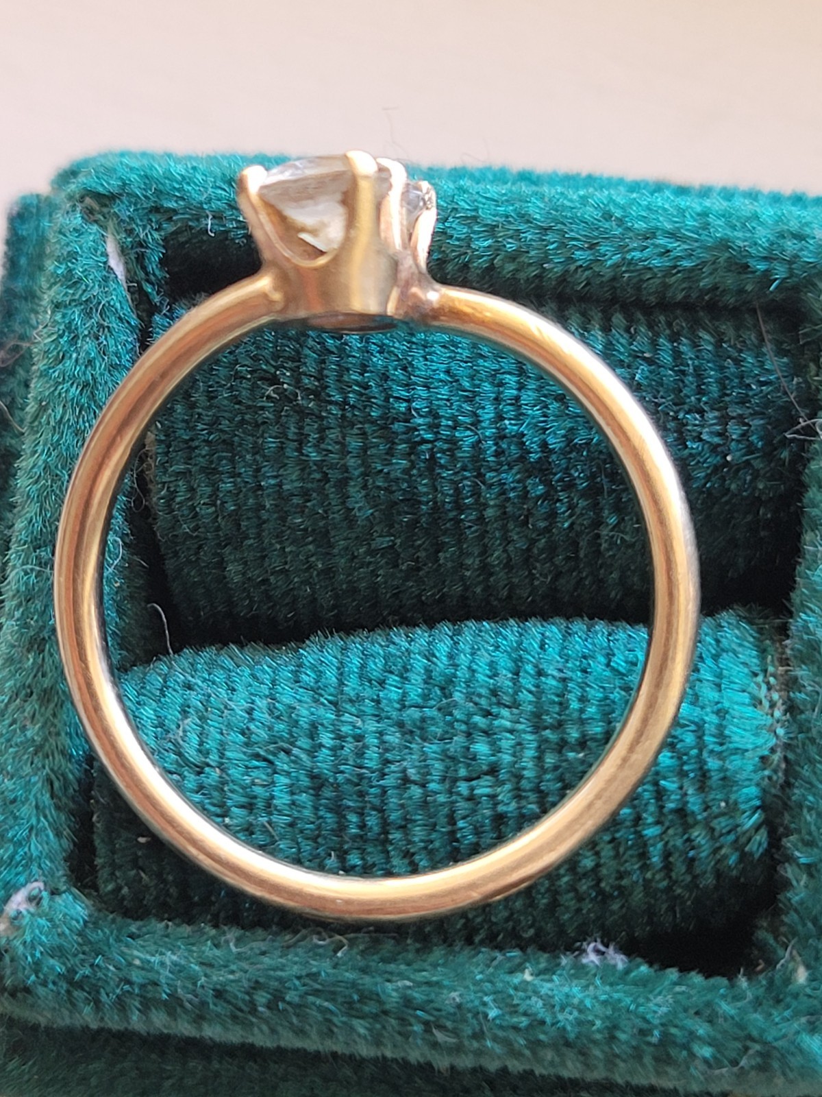 Vintage Antique Gold White Beryl ? Goshenite? Toi Moi Anniversary Gold Ring