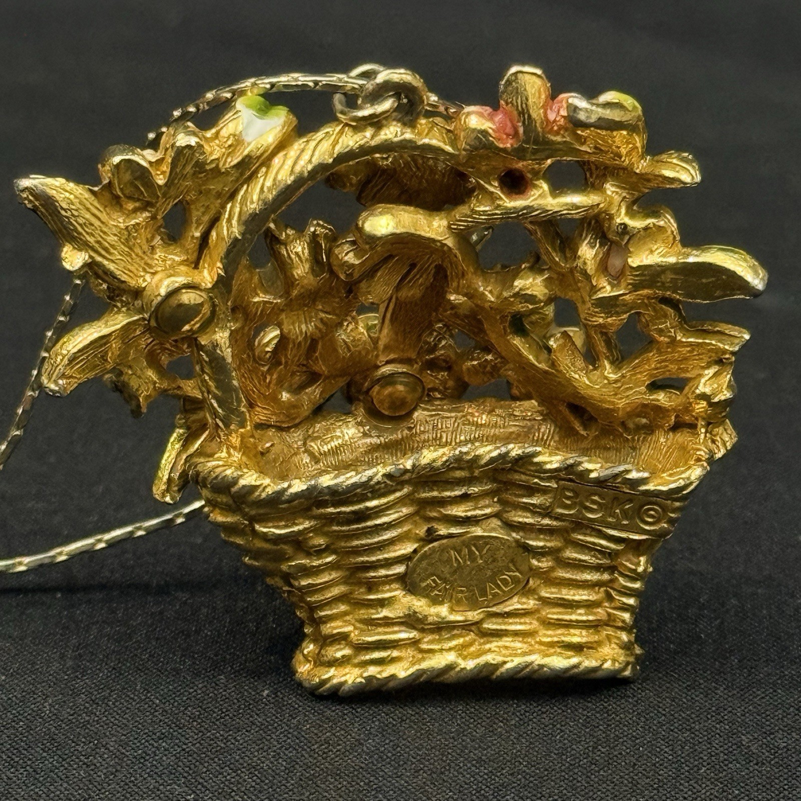 VINTAGE BSK MY FAIR LADY ENAMEL RHINESTONE GOLD FINISH FLOWER BASKET PIN BROOCH