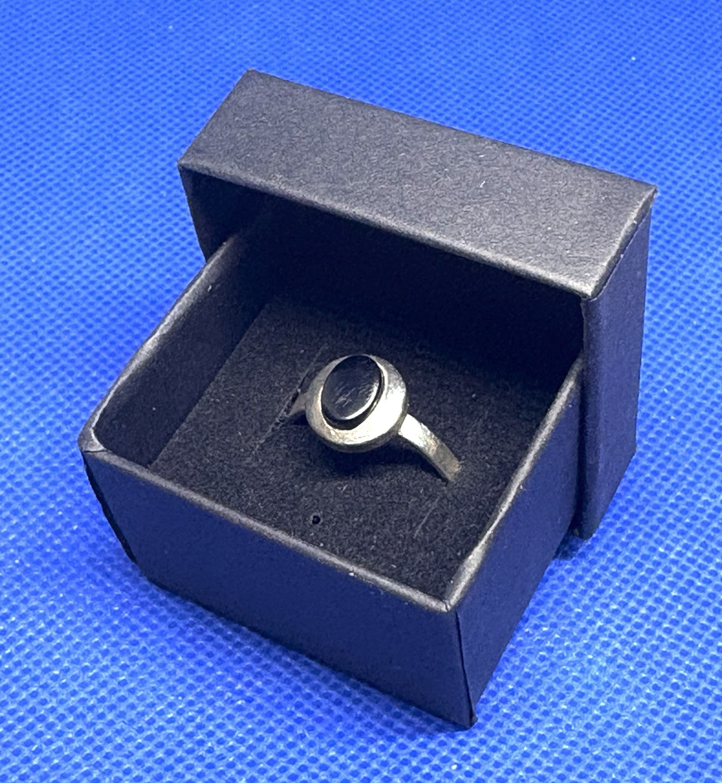 A33 Adjustable 925 Sterling Silver Ring Size 8 est 1950s Black Onyx 3.1g Vintage