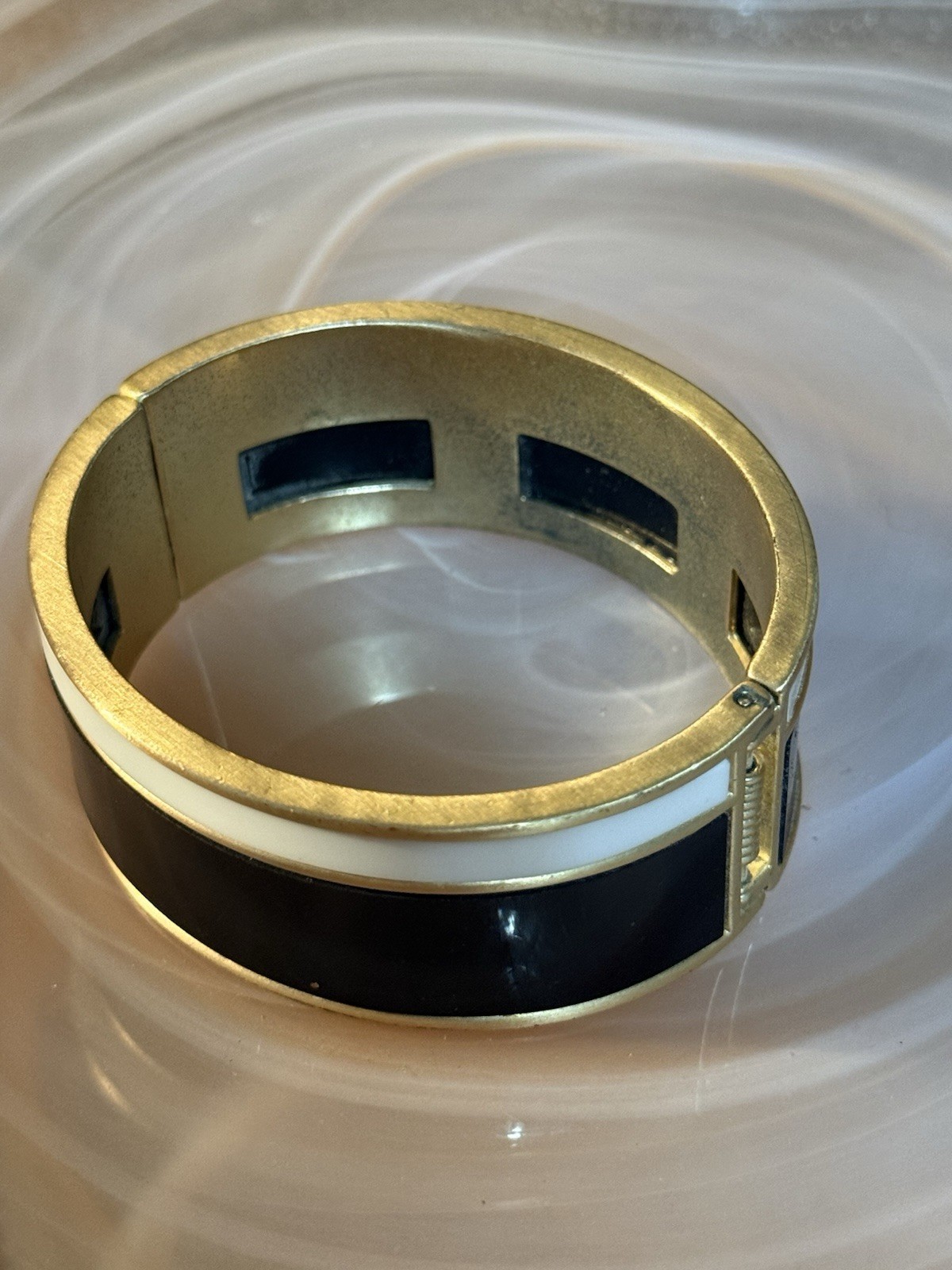 Vintage Gold-Tone Hinged Cuff Bracelet Wide Bangle Unmarked Costume Jewelry