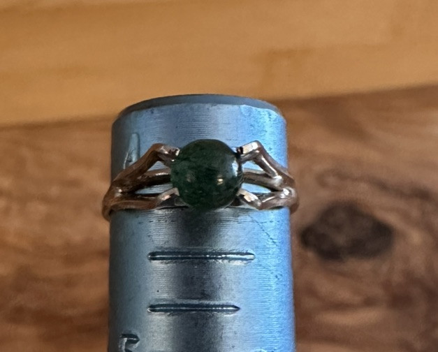 Vintage Silver Tone Ring Green Polished Stone Ring Size 4.25