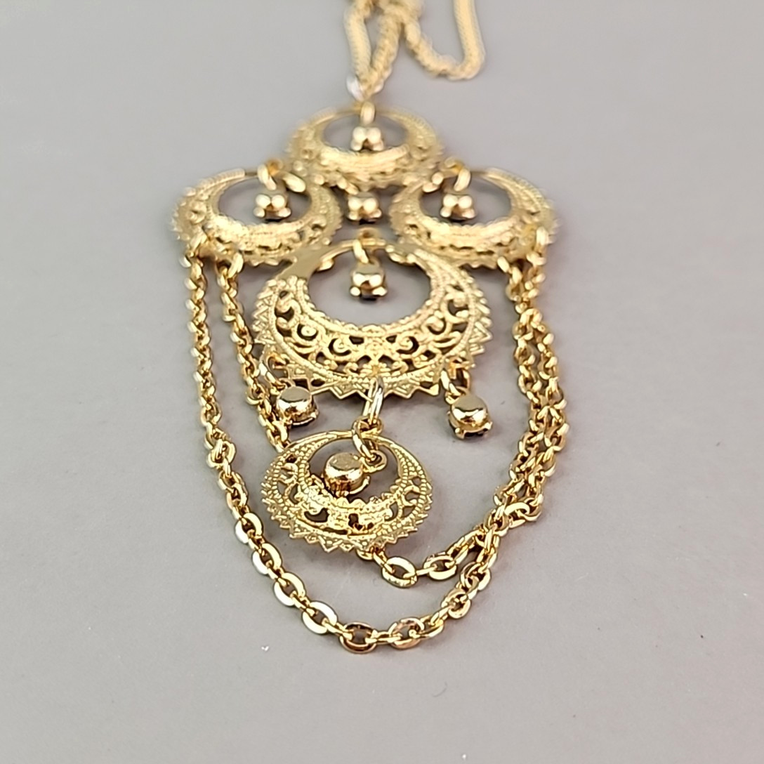Vintage Chandelier Necklace Purple Rhinestone Gold Tone Filigree Lightweight 24″