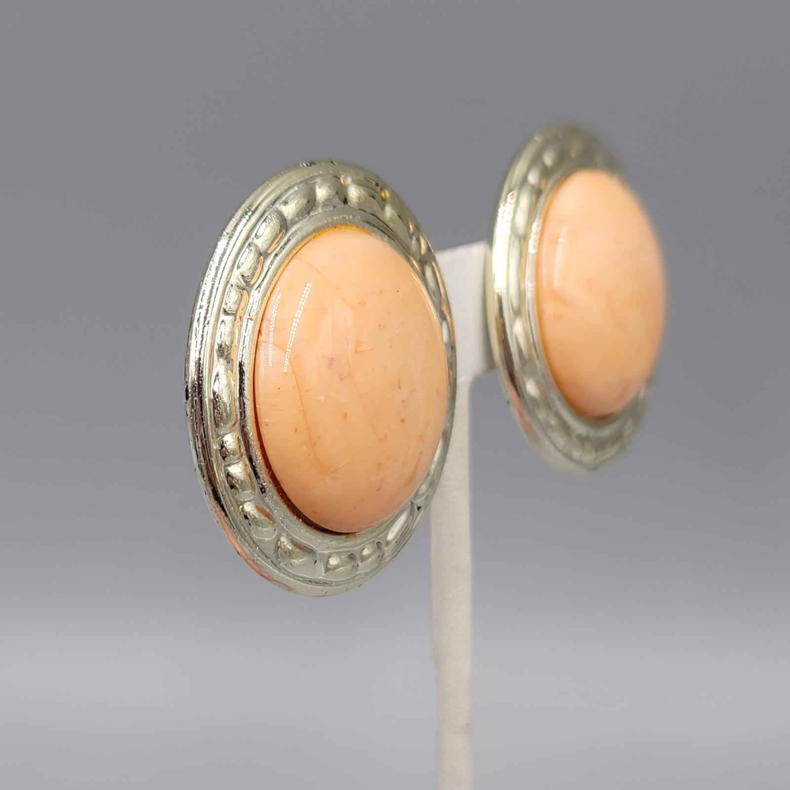 Vintage Peach Clip on Earrings Very Light Plastic Gold tone Drop 1.5″