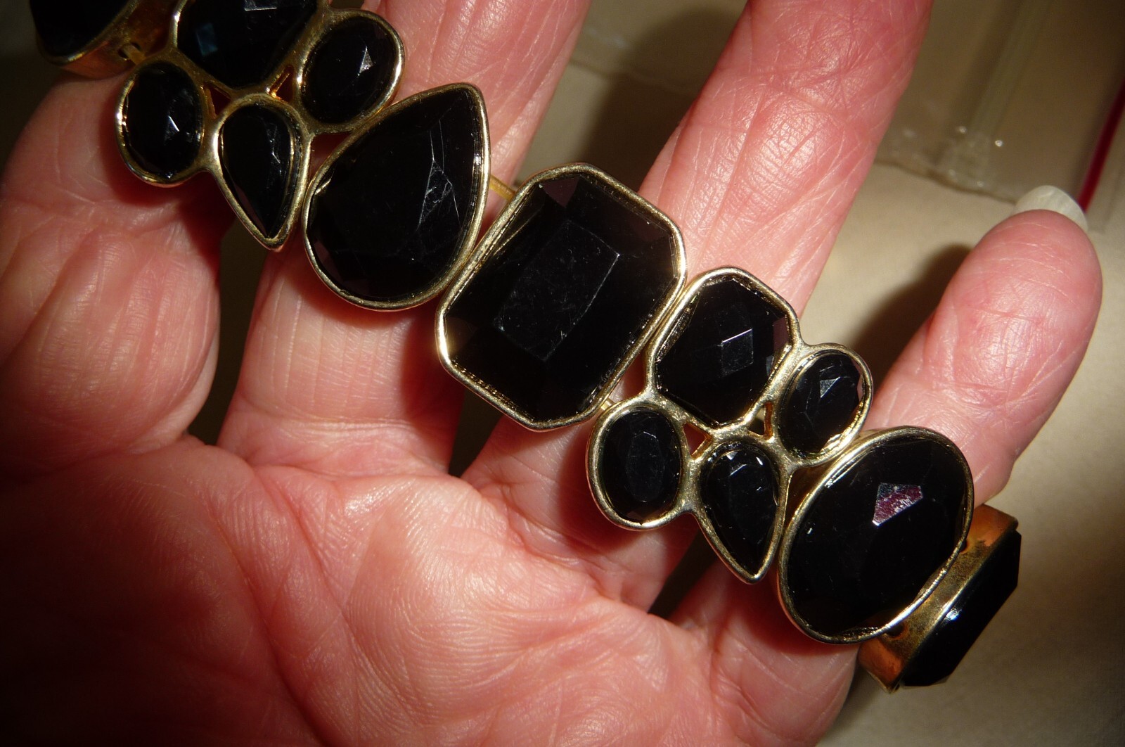 A#1/19X BRACELET GOLD TONE w BLACK STONES STRETCH “FOR WIDE WRIST ” 3/4″ W