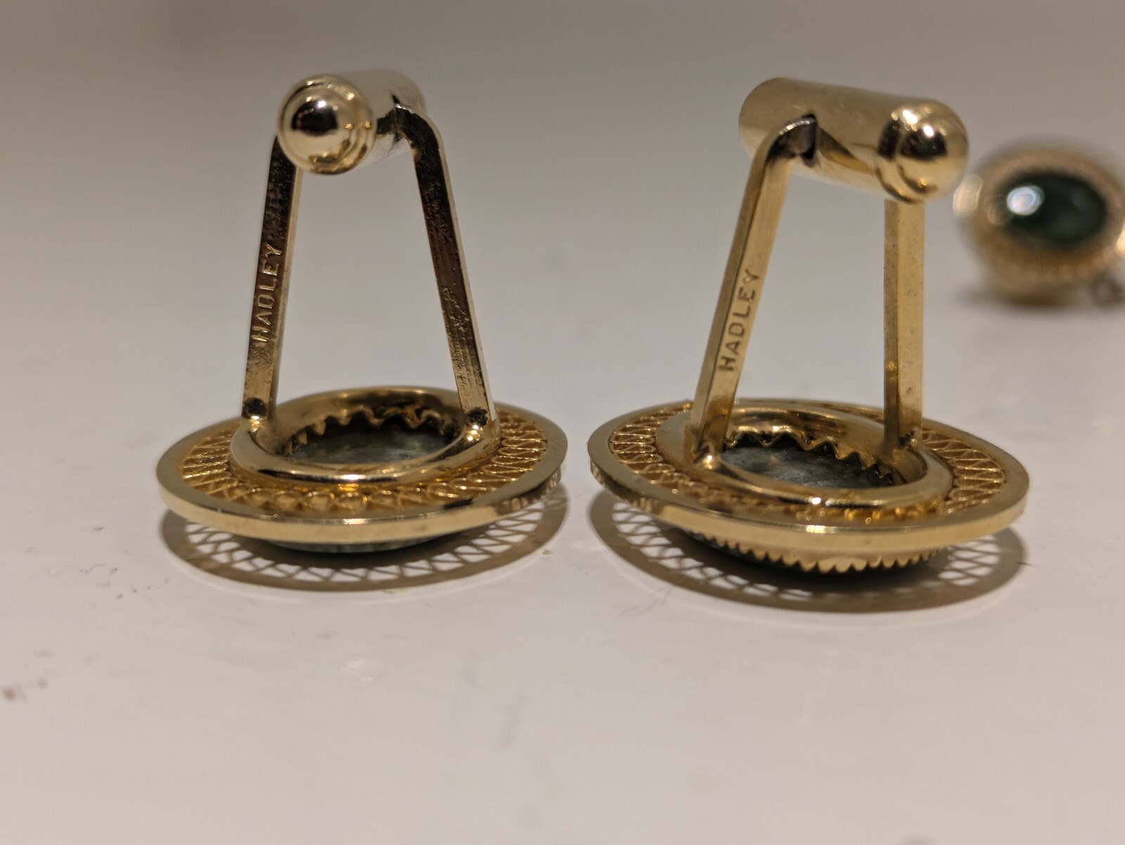 Mid-Century Hadley Cufflinks And Tie Tack Pin Green Glass Rhinestone Gold-tone