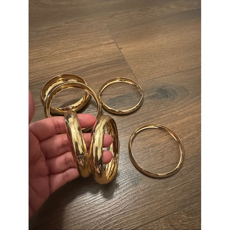 Vintage Gold Tone Bangle Bracelet Set Chunky Dome Stackable 6 Piece Mixed Width