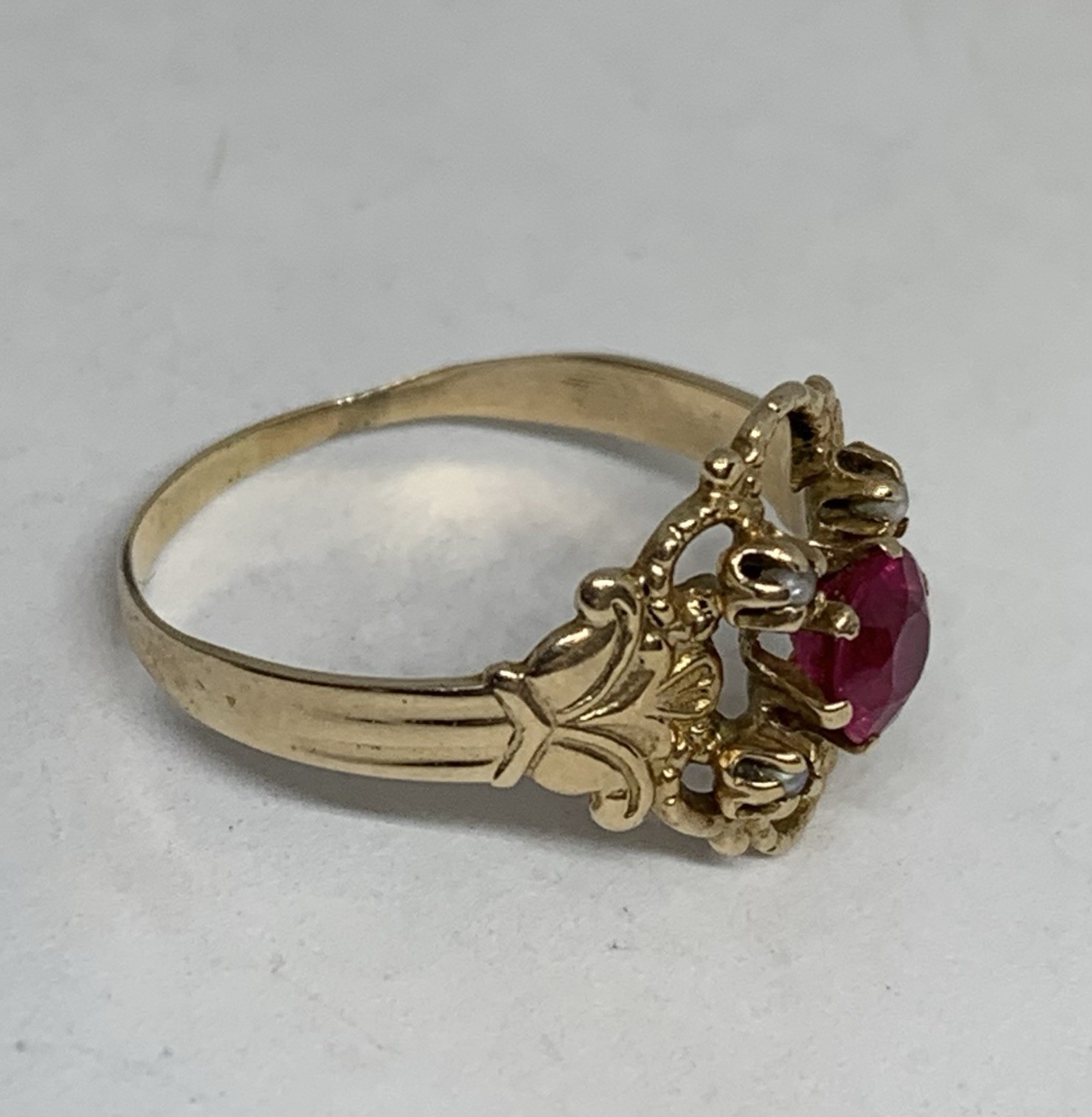 Beautiful Victorian Vintage 10k Yellow Gold Red Ruby Seed Pearl Ring Sz6.25