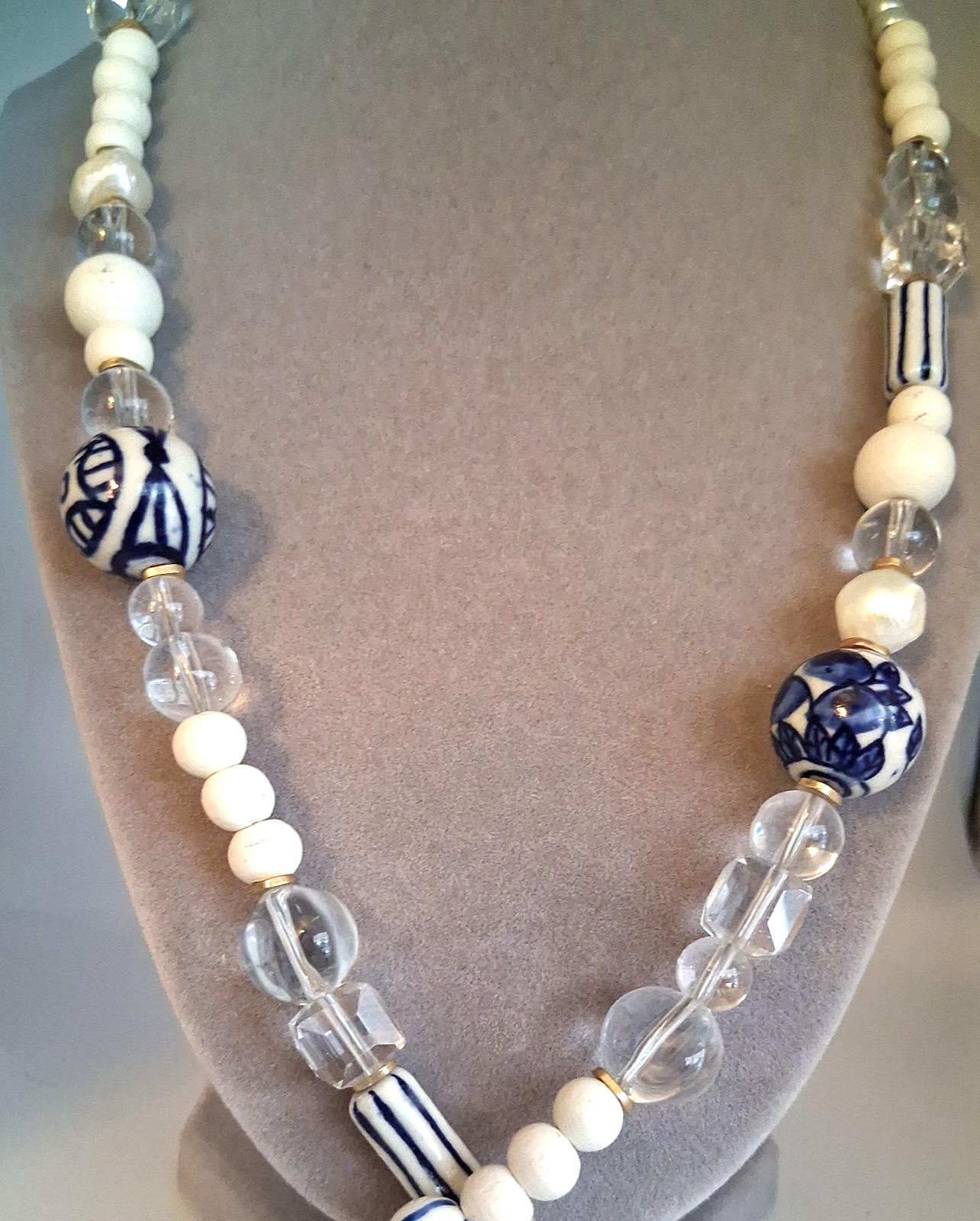 Vintage Goldtone Blue White Ceramic White Wood Clear Lucite Beaded Necklace 31″