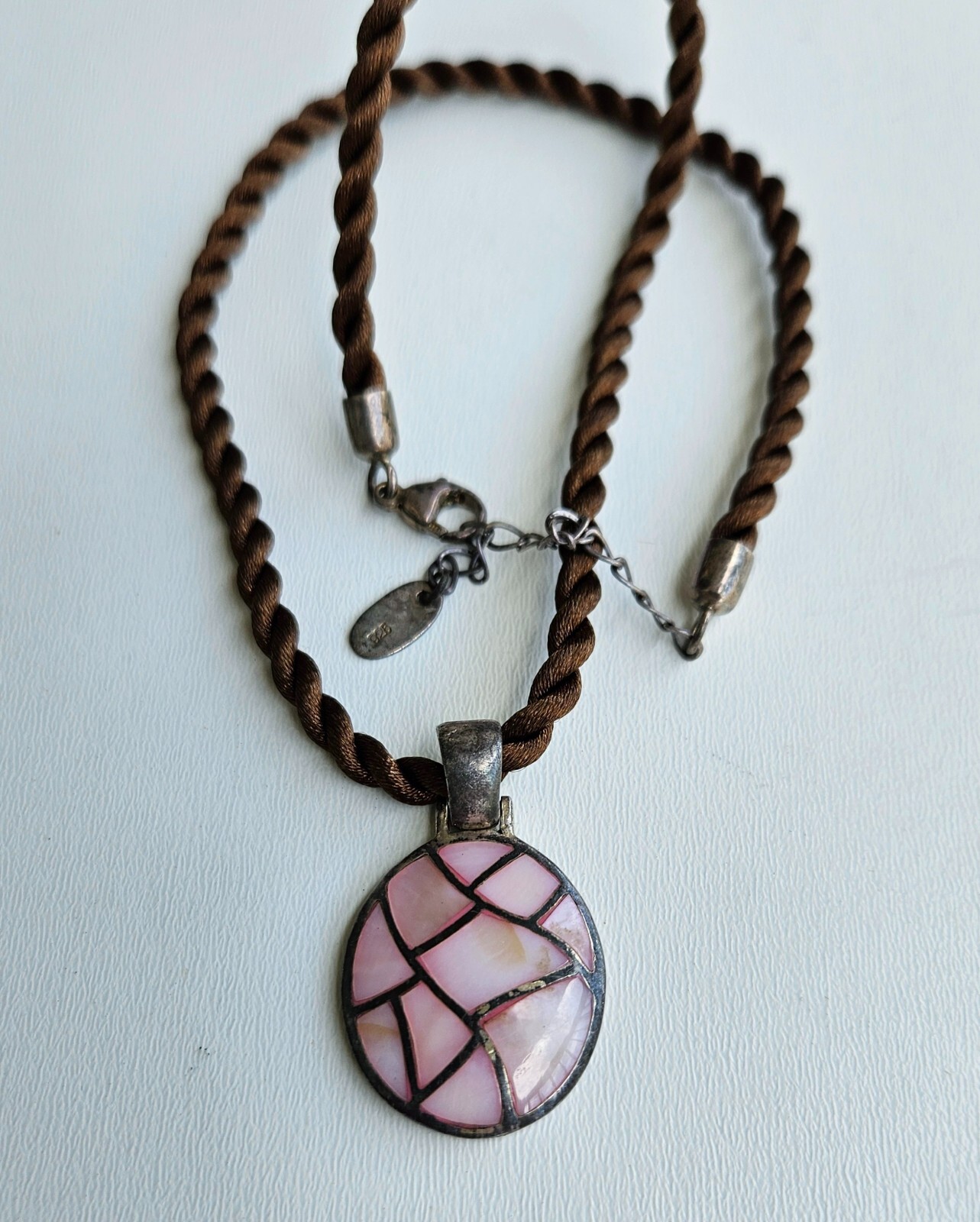Vintage Sterling Silver & Pink Mother of Pearl inlay Pendant Necklace