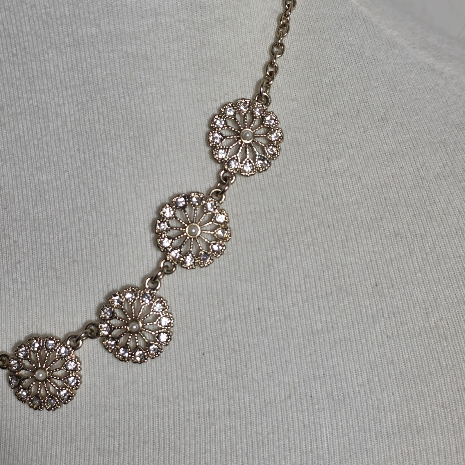 Banana Republic Stylized Daisy Bib Necklace Silver Tone with White Rhinestones