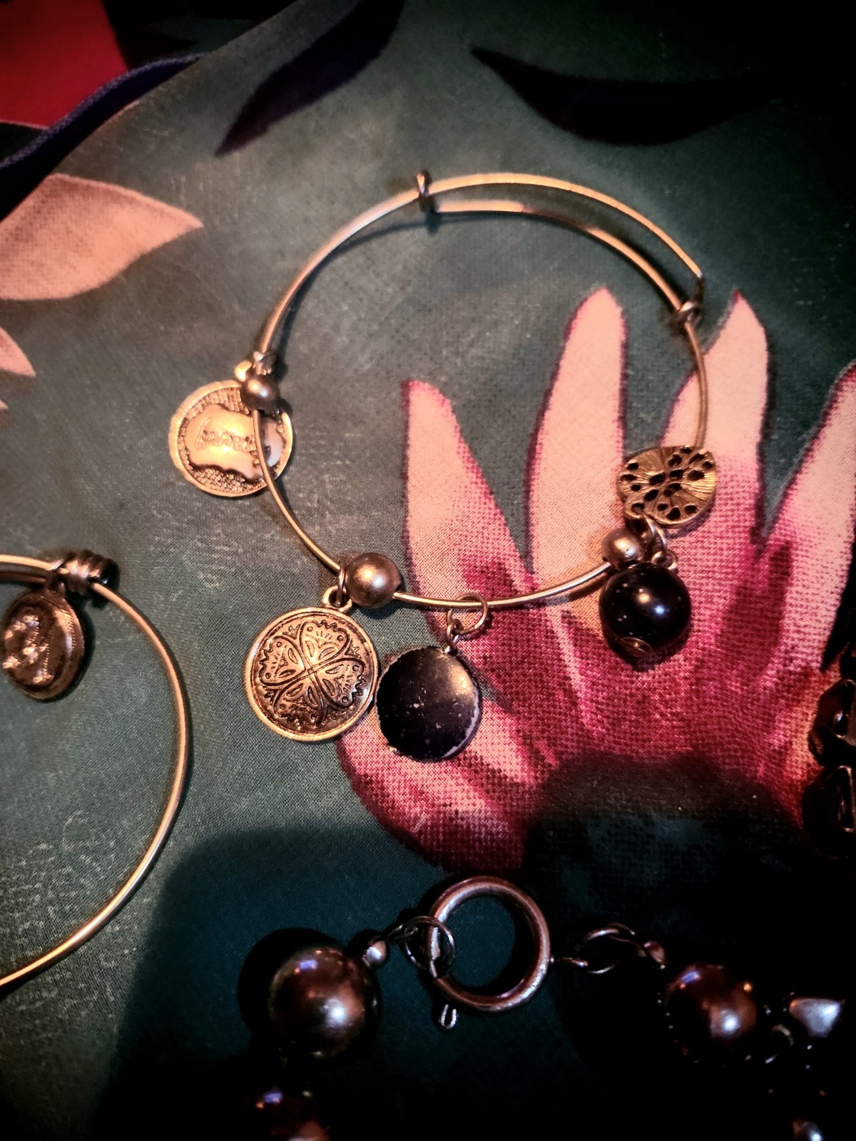 8 Vintage Dress Up Costume Fun & Whimsical Bracelet Jewelry Bundle