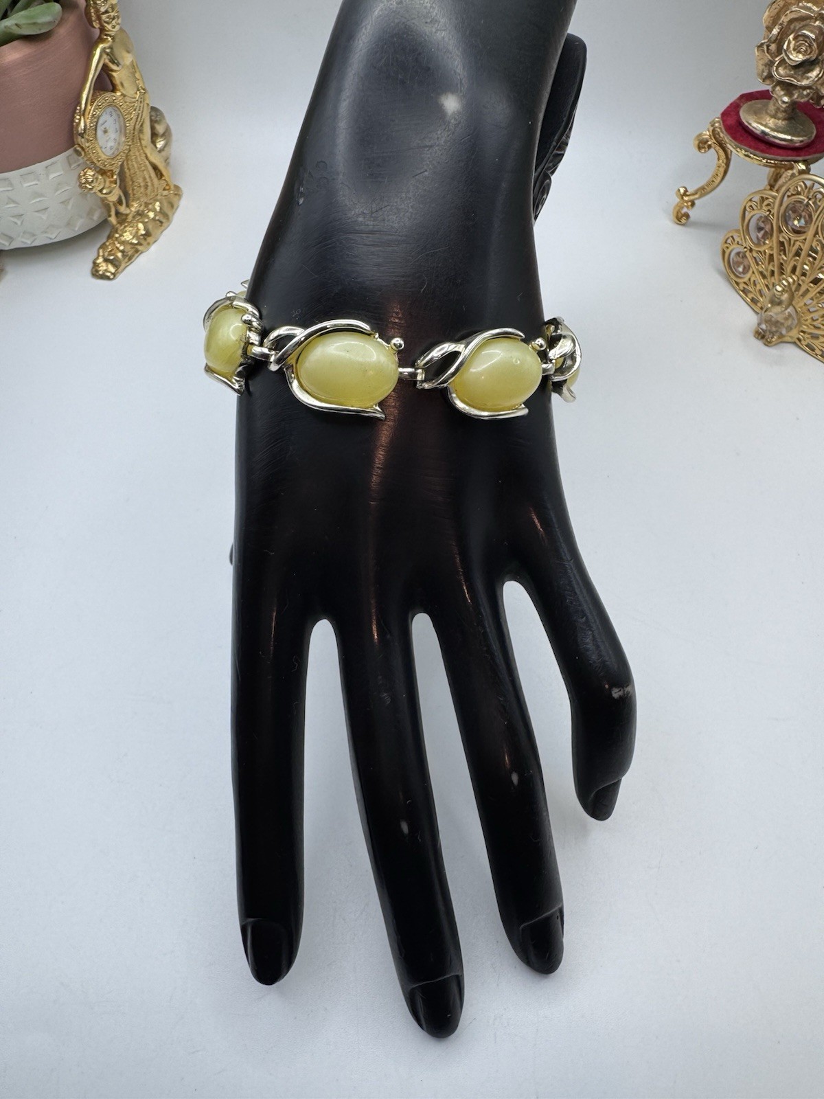 Vintage Coro Lemon Thermoset Necklace & Bracelet Set Unsigned