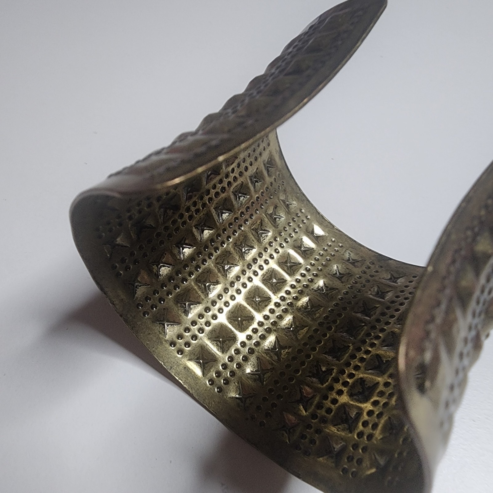 Vintage Wrist Cuff Arm Bracelet Golden Tone Metal Gypsy Egyptian Gladiator Cool