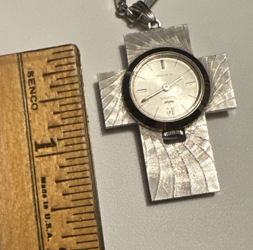 VTG Waltham Cross Pendant Watch Star of Paris Collection Manual 17 Jewel Working