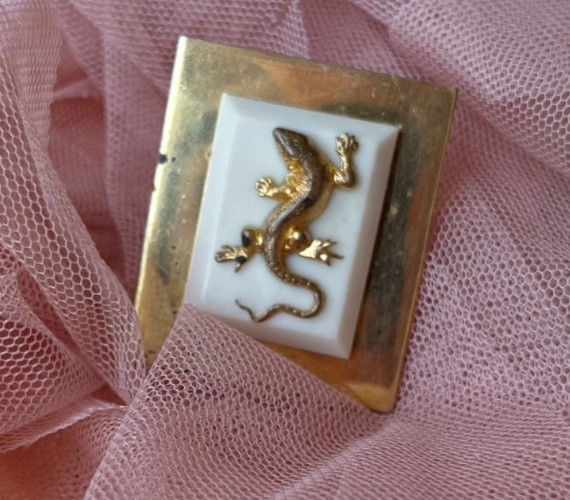 Vintage DEPOSE Lizard Gecko Brooch Gold Tone Reptile Pin French Design