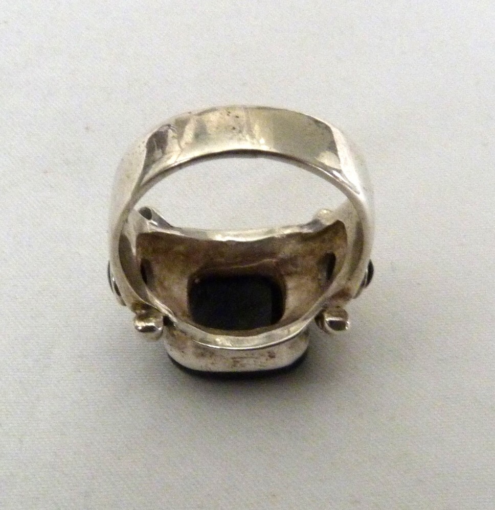 CLASSIC BLACK ONYX GEMSTONE CABOCHONS STERLING SLVER BEADED RING SIZE 8 1/2