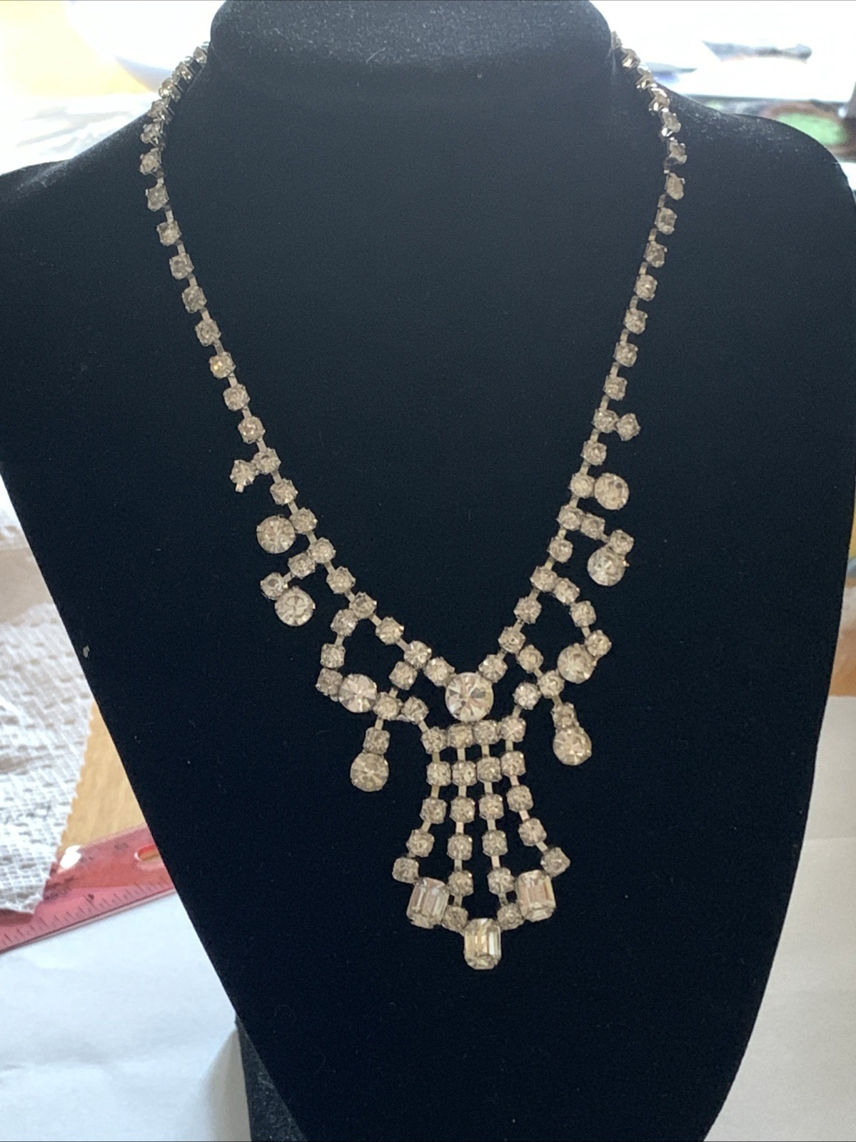 VTG Rine Stone Necklace Prong Set Stones Unbranded 16” Quite Beautiful