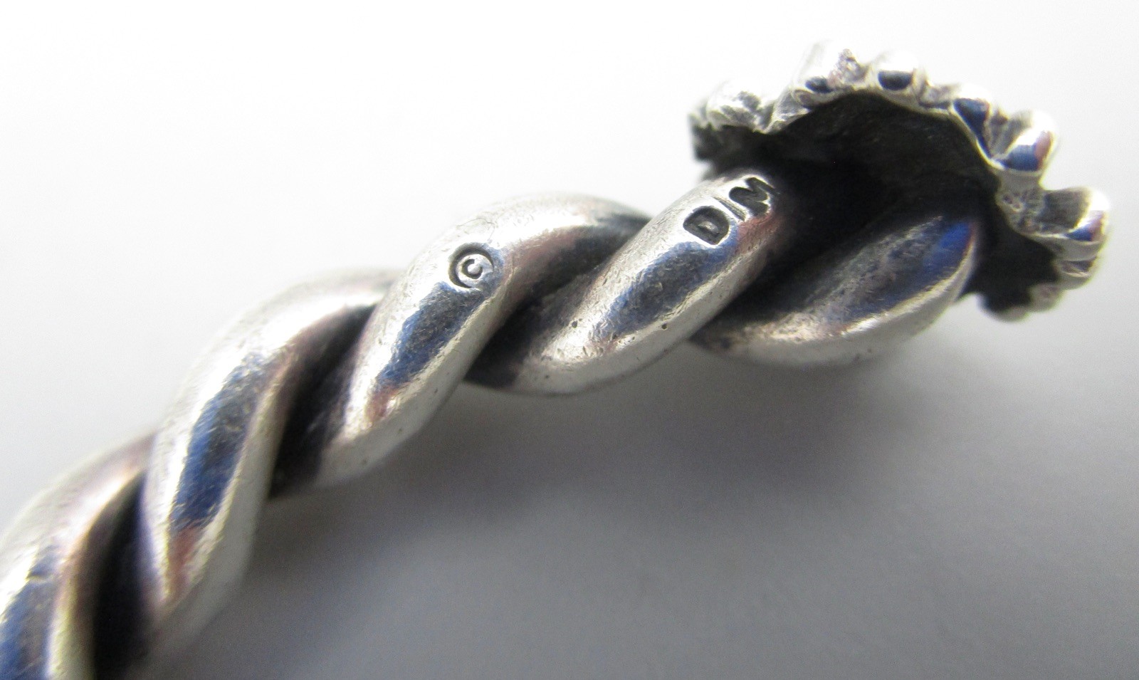 UNUSUAL DIAN MALOUF STERLING SILVER BEADED CROSS CUFF BRACELET – 30 GRAMS