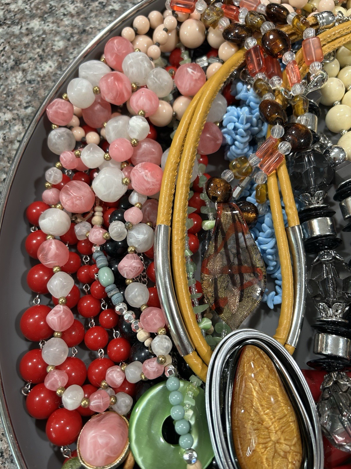 Lot 25 Vintage Beaded Necklaces Plastic Acrylic Glass Costume Jewelry