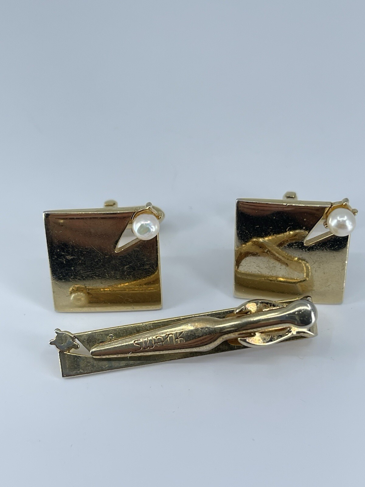 vintage Swank Pearl cufflinks and tie clip bar set square polished gold tone