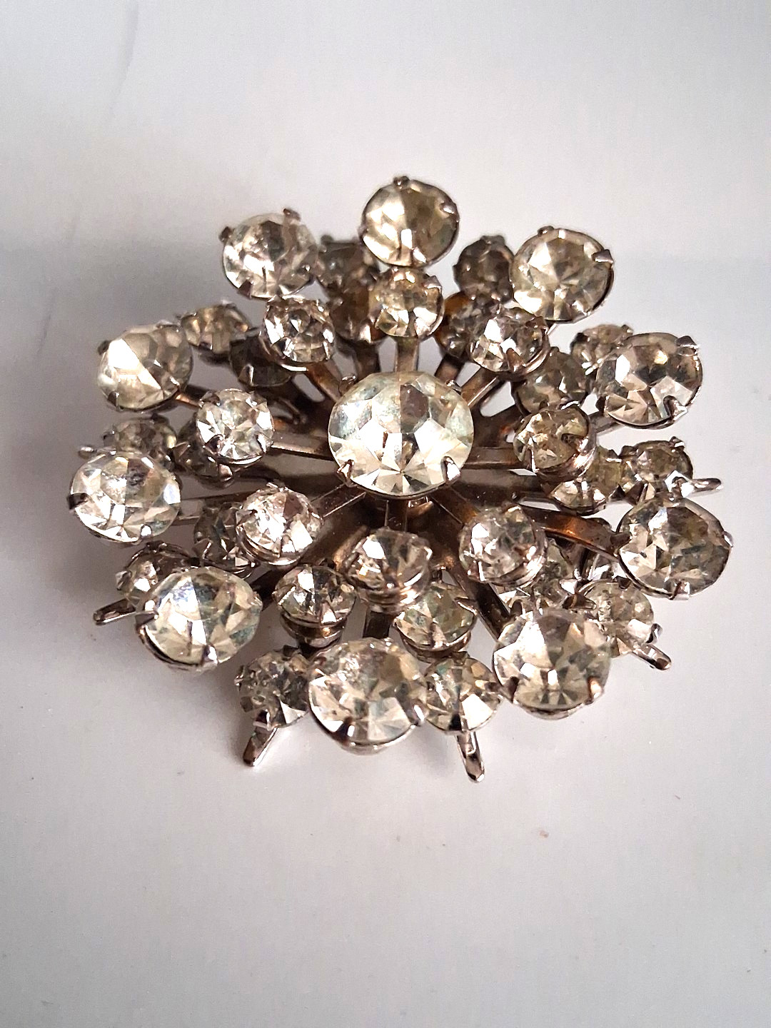 Vintage Clear Rhinestone Star Cluster Prong Set Bling Silver Tone Brooch 1.5″