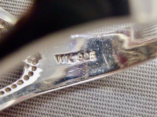 VINTAGE STERLING SILVER SIGNED WK STERLING BLACK. OPAL MOSAIC RING SIZE 7 RING